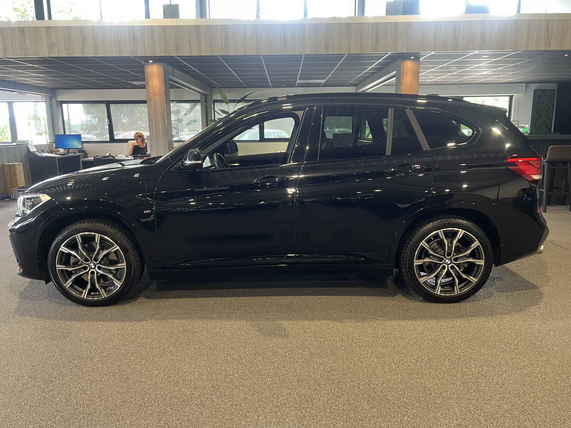 BMW X1 xDrive25e Executive M-Sport | Shadow line | Camera | Cruise - 3/46