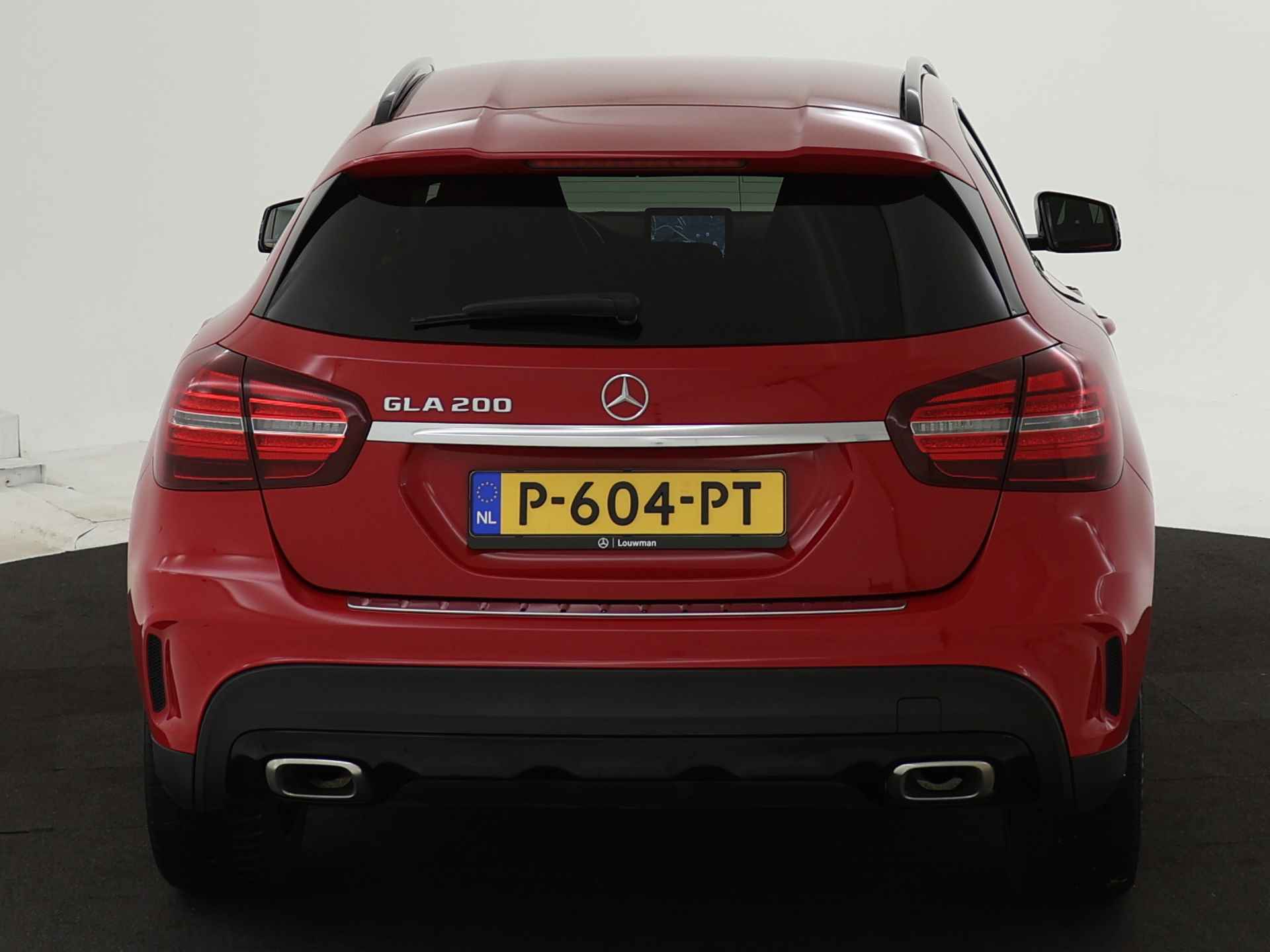 Mercedes-Benz GLA 200 AMG Premium Plus Limited | Multispaaks lichtmetalen velgen | Treeplanken | Navigatie | Parking support | Leder bekleding | inclusief 24 maanden MB Certified garantie voor europa - 25/39