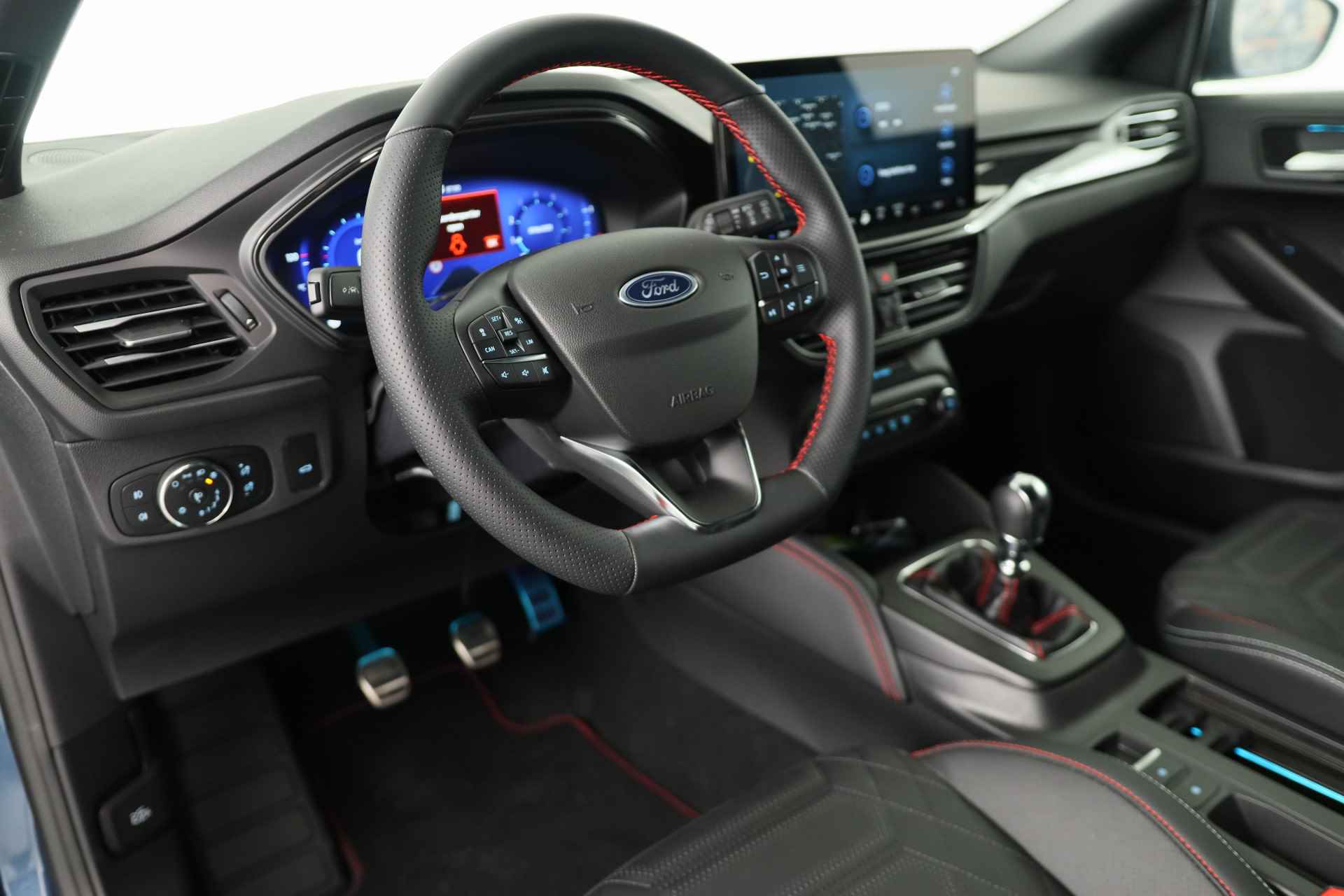 Ford Focus Wagon 1.0 EcoBoost Hybrid ST Line X | Direct Leverbaar! | Drivers Assistance Pack | Winter Pack | Parking Pack | Elektrische Ach - 7/40