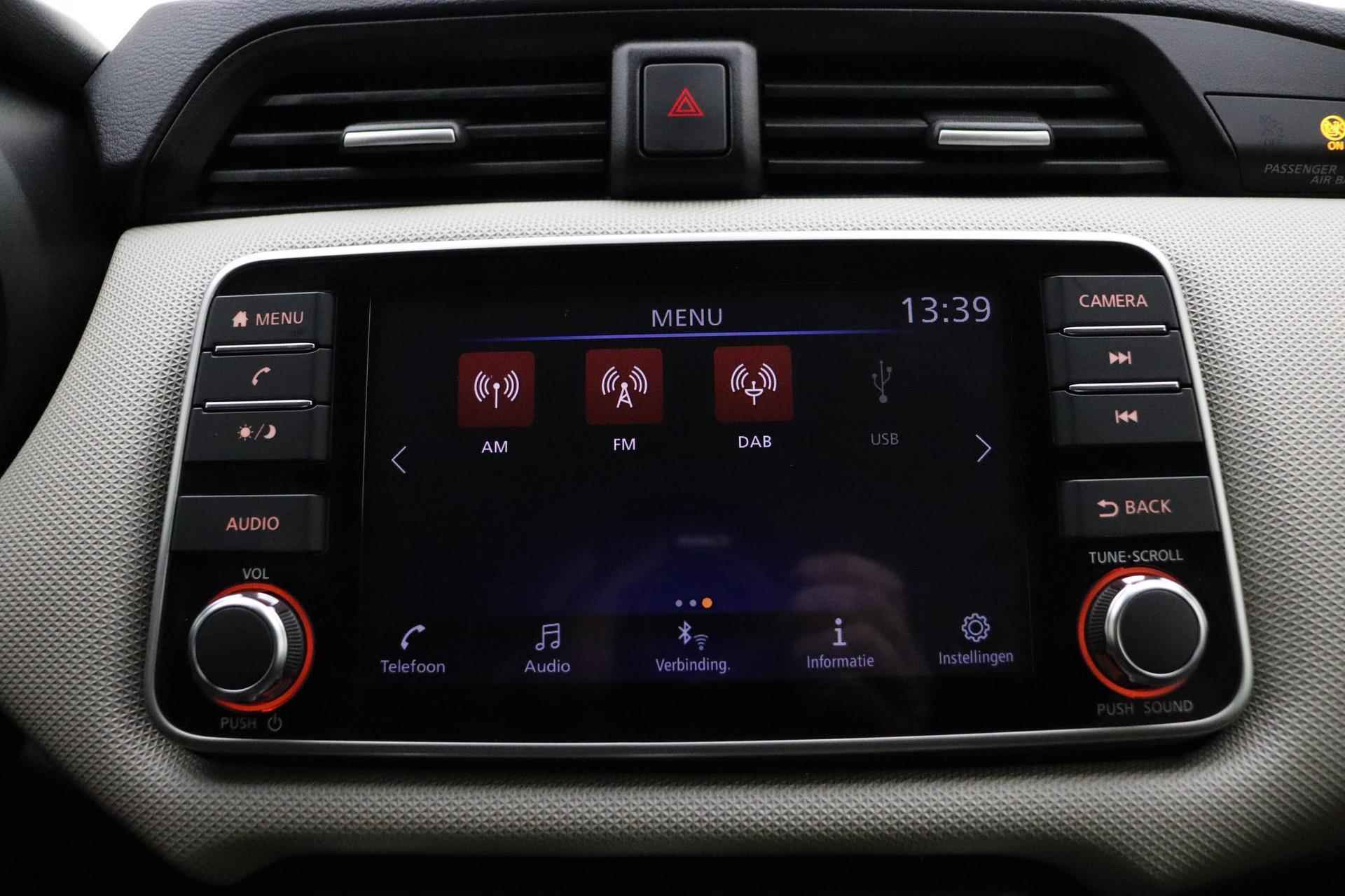 Nissan Micra 1.0 IG-T N-Connecta | Navigatie via Apple Carplay | Airco | Parkeersensoren | Cruise control | Getint glas | Lichtmetalen velgen - 23/32