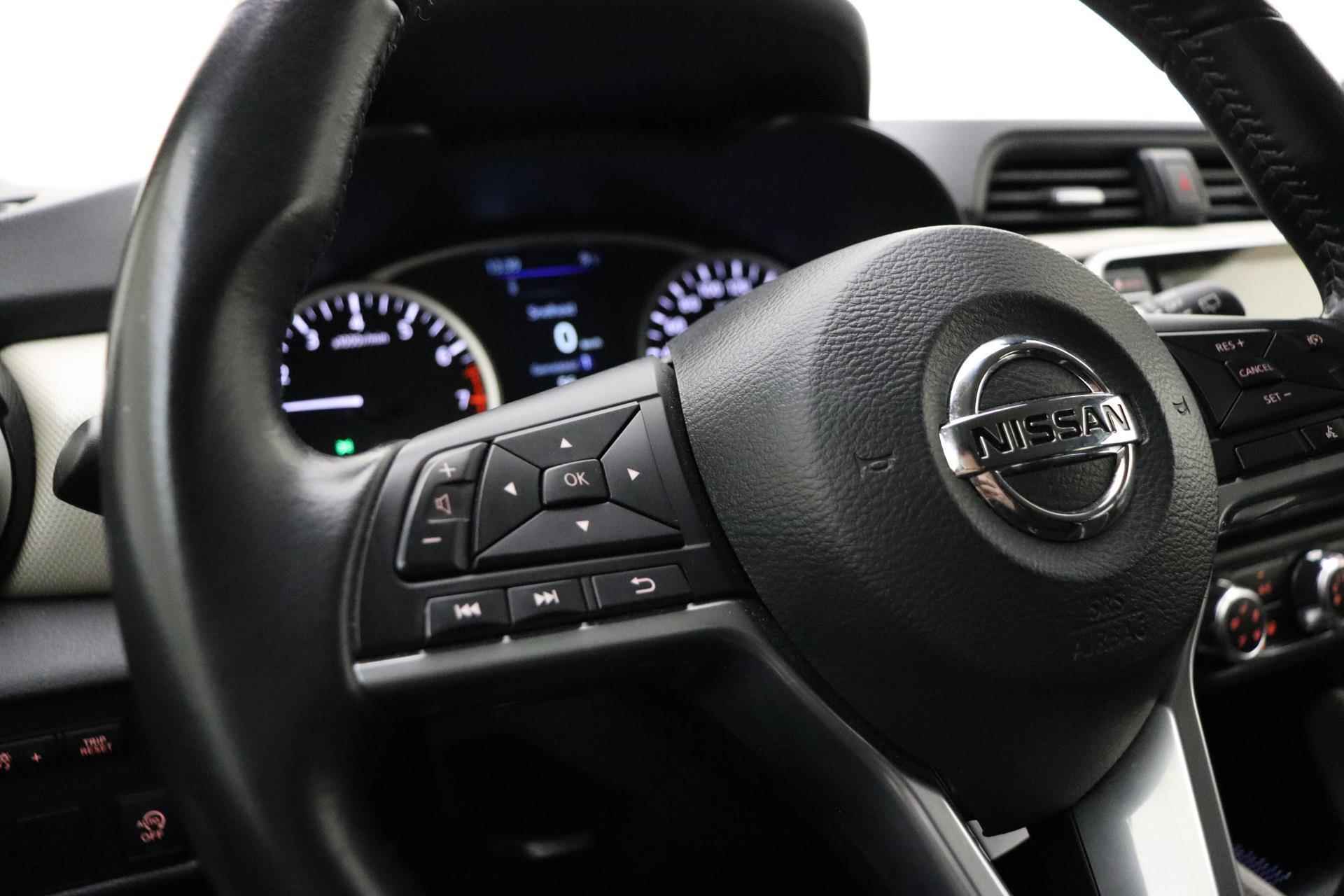 Nissan Micra 1.0 IG-T N-Connecta | Navigatie via Apple Carplay | Airco | Parkeersensoren | Cruise control | Getint glas | Lichtmetalen velgen - 26/32