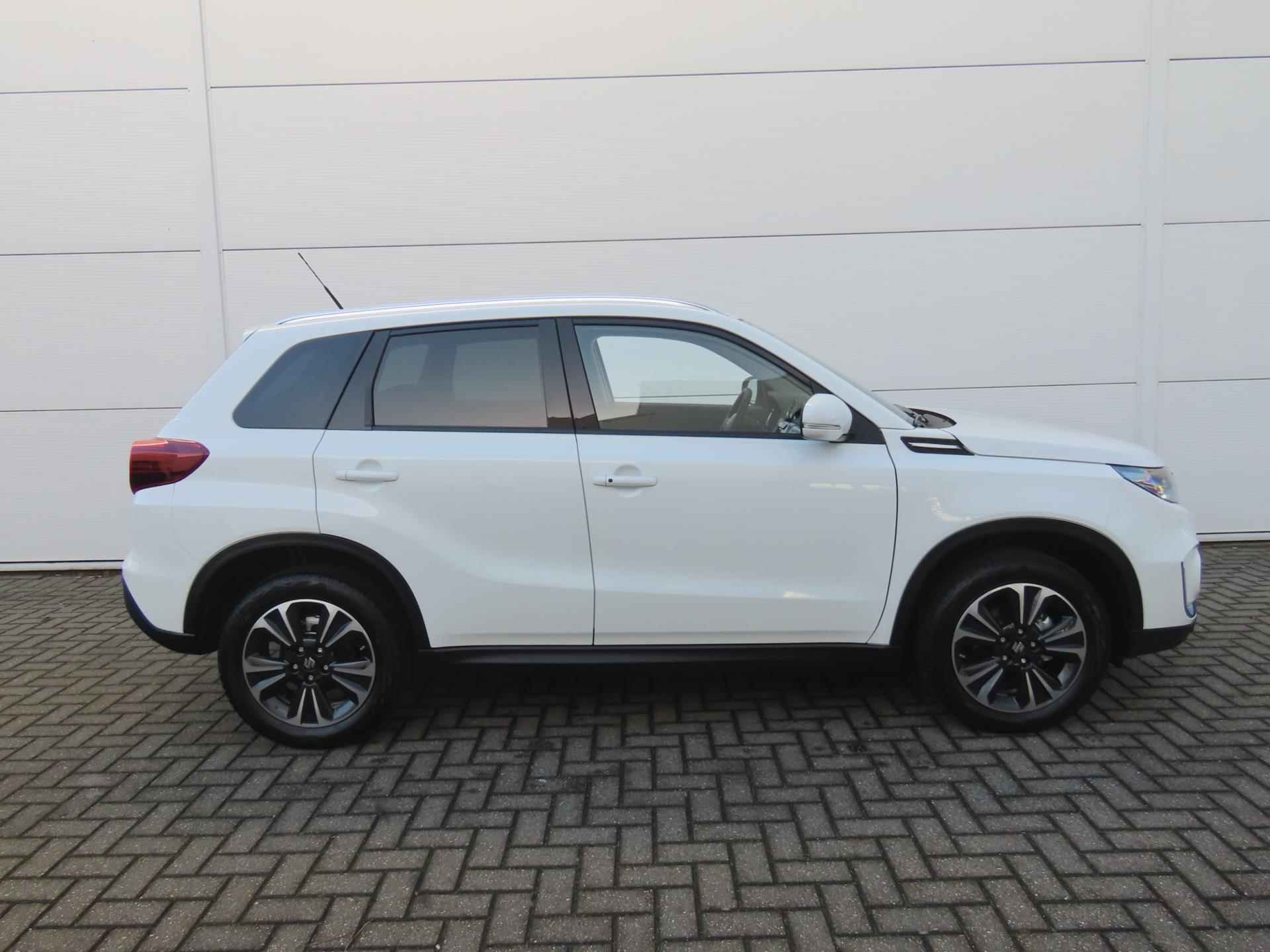 Suzuki VITARA 1.5 Hybrid Style / panorama dak / Apple Carplay / Android auto/ Keyless entry - 6/30