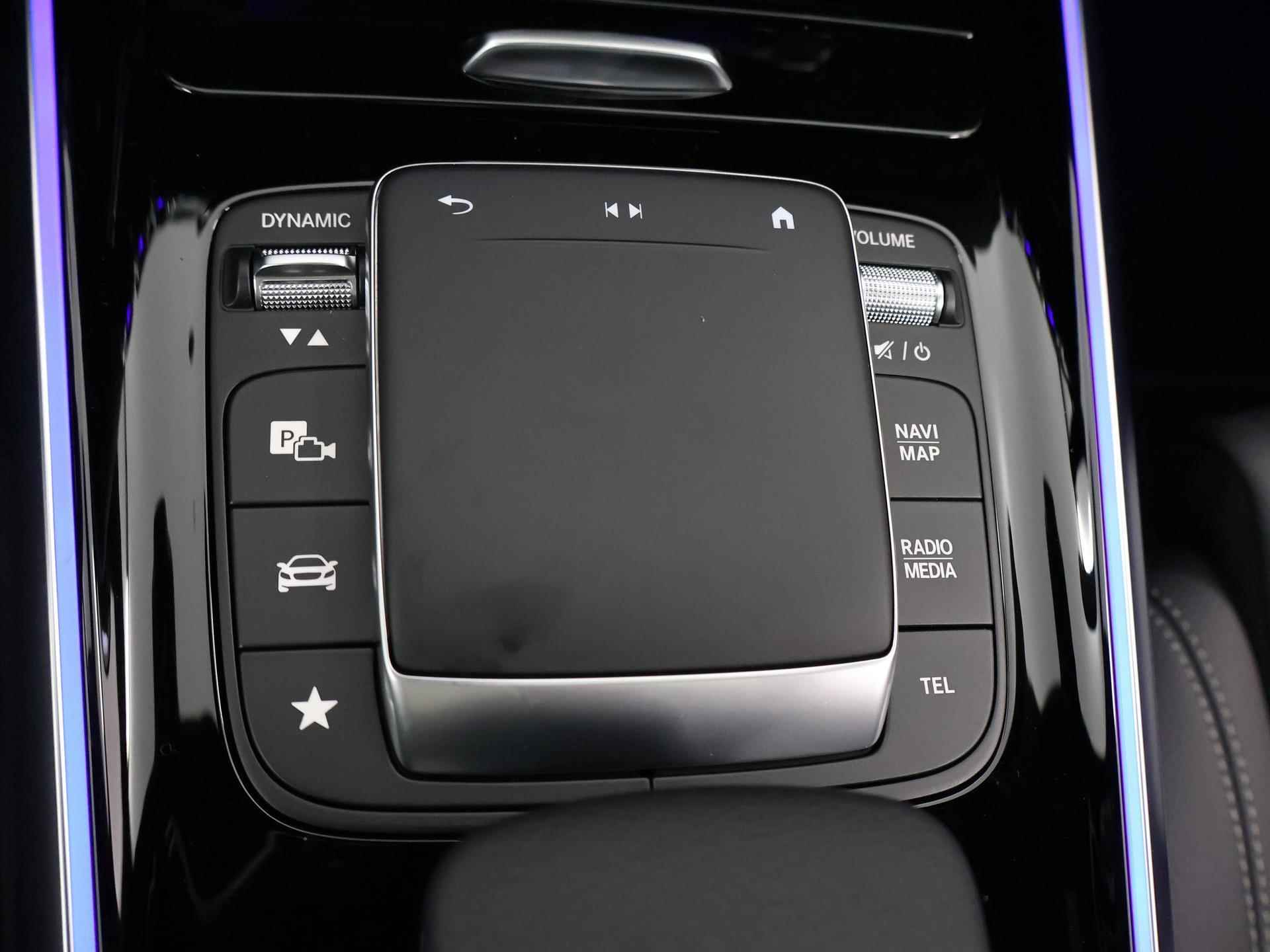 Mercedes-Benz EQA 250+ Business Edition 71 kWh Panoramadak | 360gr camera | Getinte ramen achter | Led verlichting | Sfeerverlichting - 30/49