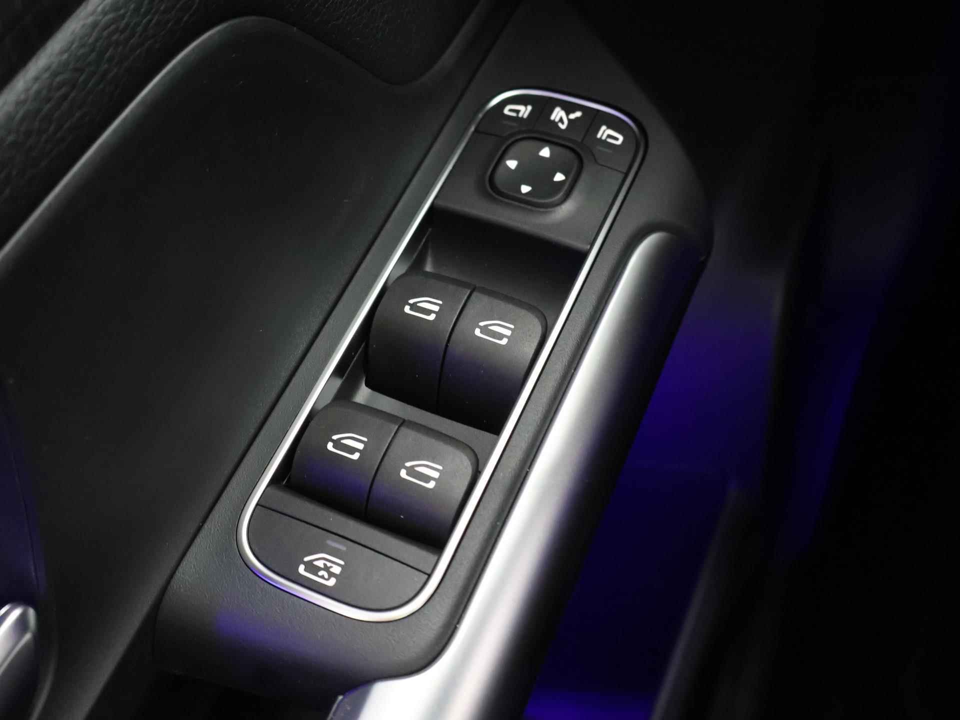 Mercedes-Benz EQA 250+ Business Edition 71 kWh Panoramadak | 360gr camera | Getinte ramen achter | Led verlichting | Sfeerverlichting - 41/49