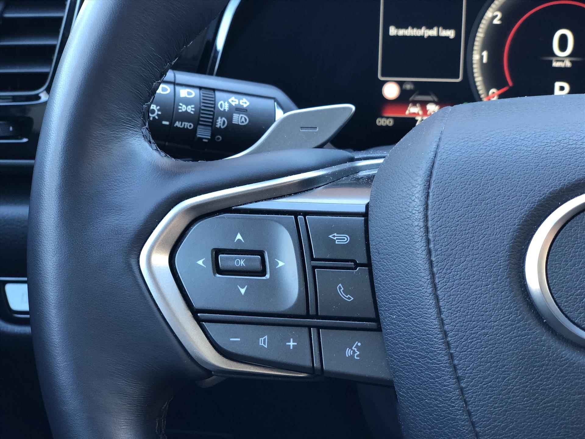 Lexus Nx 450h+ Plug-in AWD Launch Edition | 360 graden camera, Leer, Geheugenfunctie, Parkeersensoren, Stuurverwarming, Stoelventilatie - 30/39