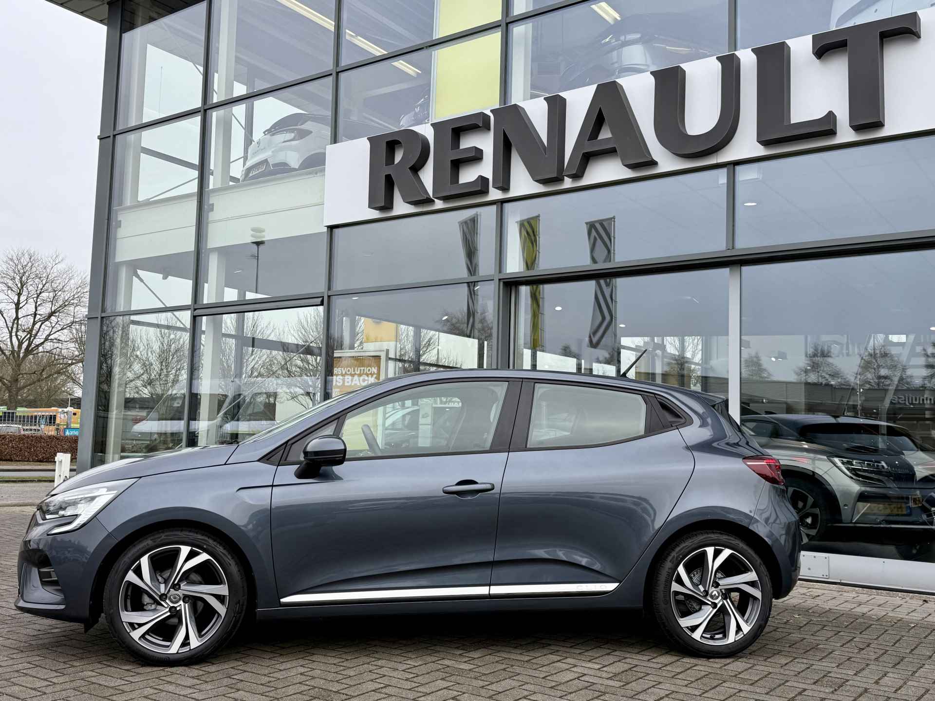 Renault Clio TCe 100 Zen | NAVI | Parkeerhulp | 17 inch | Apple CarPlay/Android Auto - 3/27