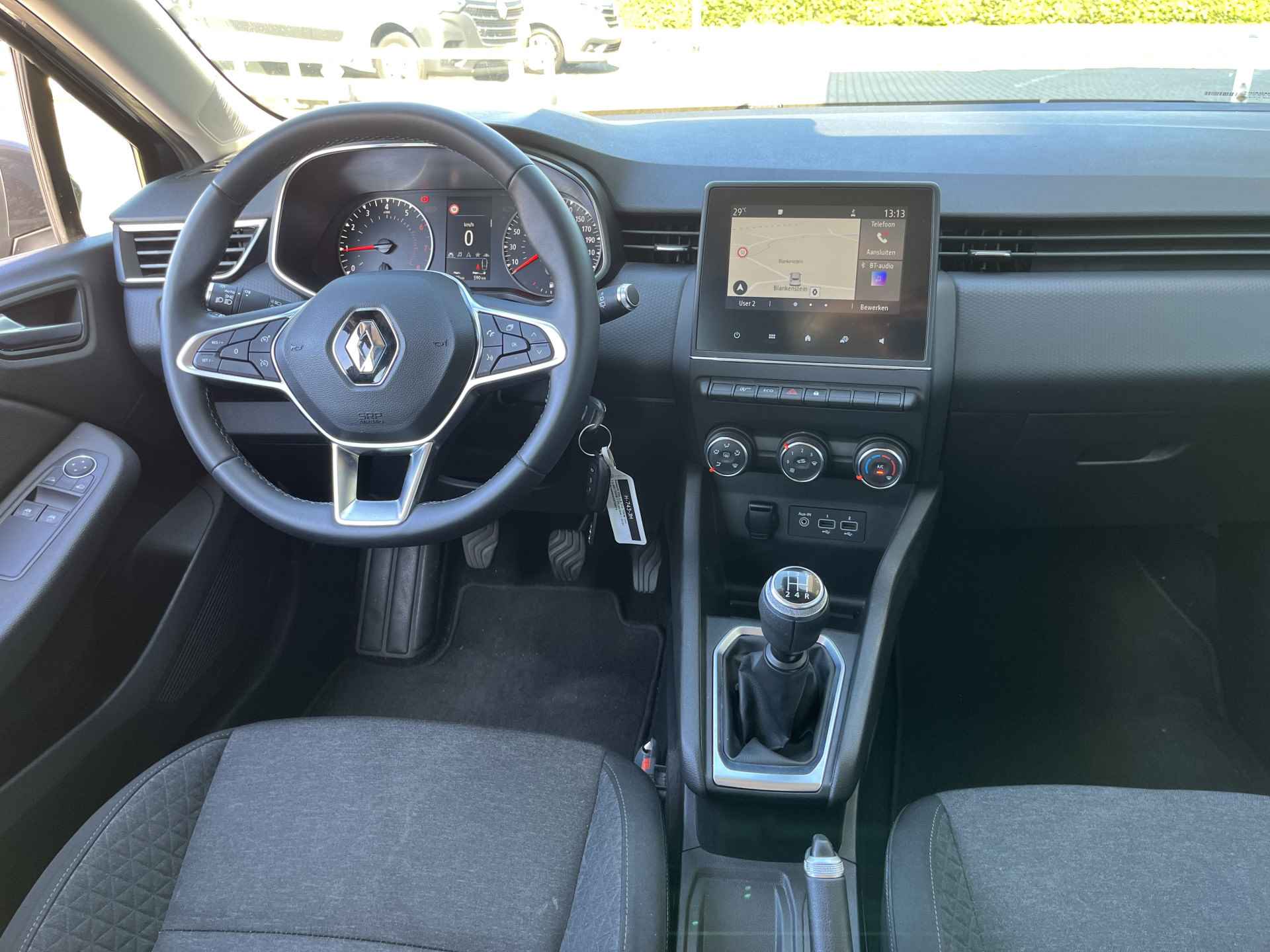 Renault Clio TCe 100 Zen | NAVI | Parkeerhulp | 17 inch | Apple CarPlay/Android Auto - 26/27