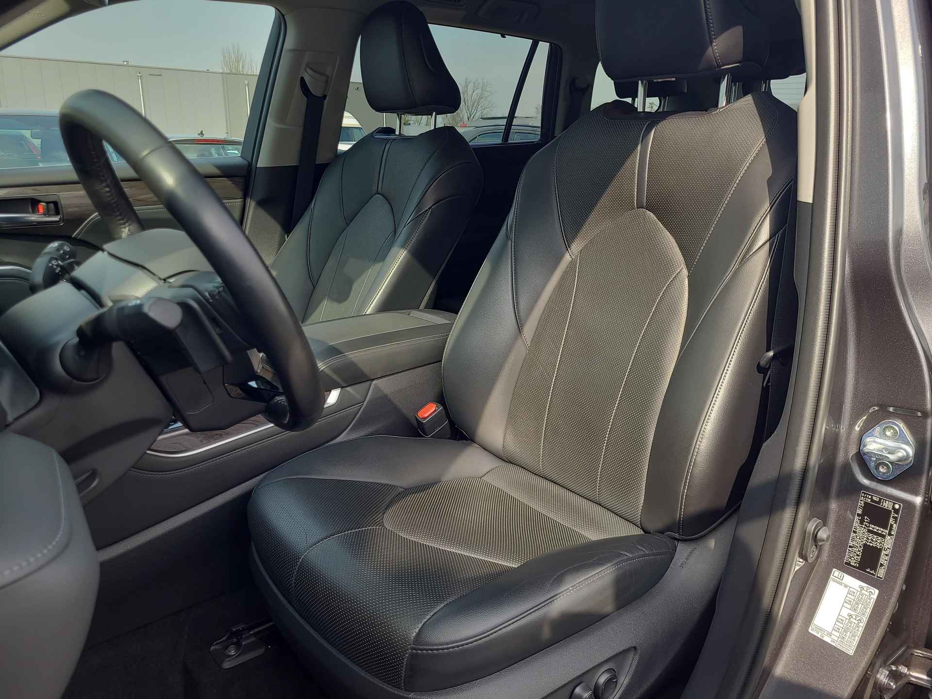 Toyota Highlander 2.5 AWD Hybrid Executive Automaat | Apple CarPlay / Android Auto | Elektr. stoel met geheugen | Rijklaarprijs incl. garantie | - 11/44