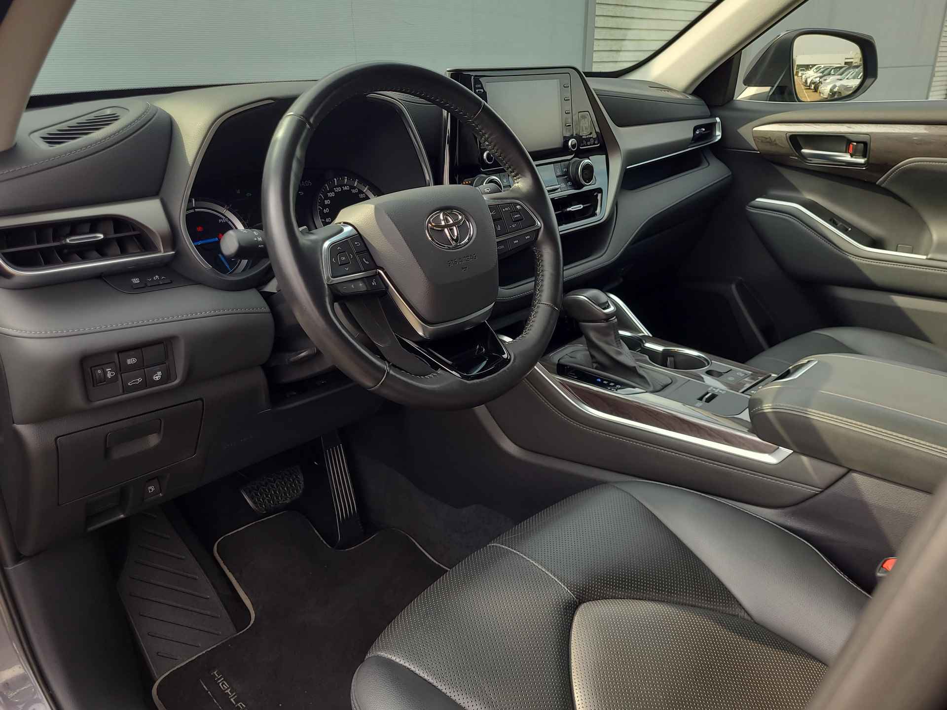 Toyota Highlander 2.5 AWD Hybrid Executive Automaat | Apple CarPlay / Android Auto | Elektr. stoel met geheugen | Rijklaarprijs incl. garantie | - 15/44