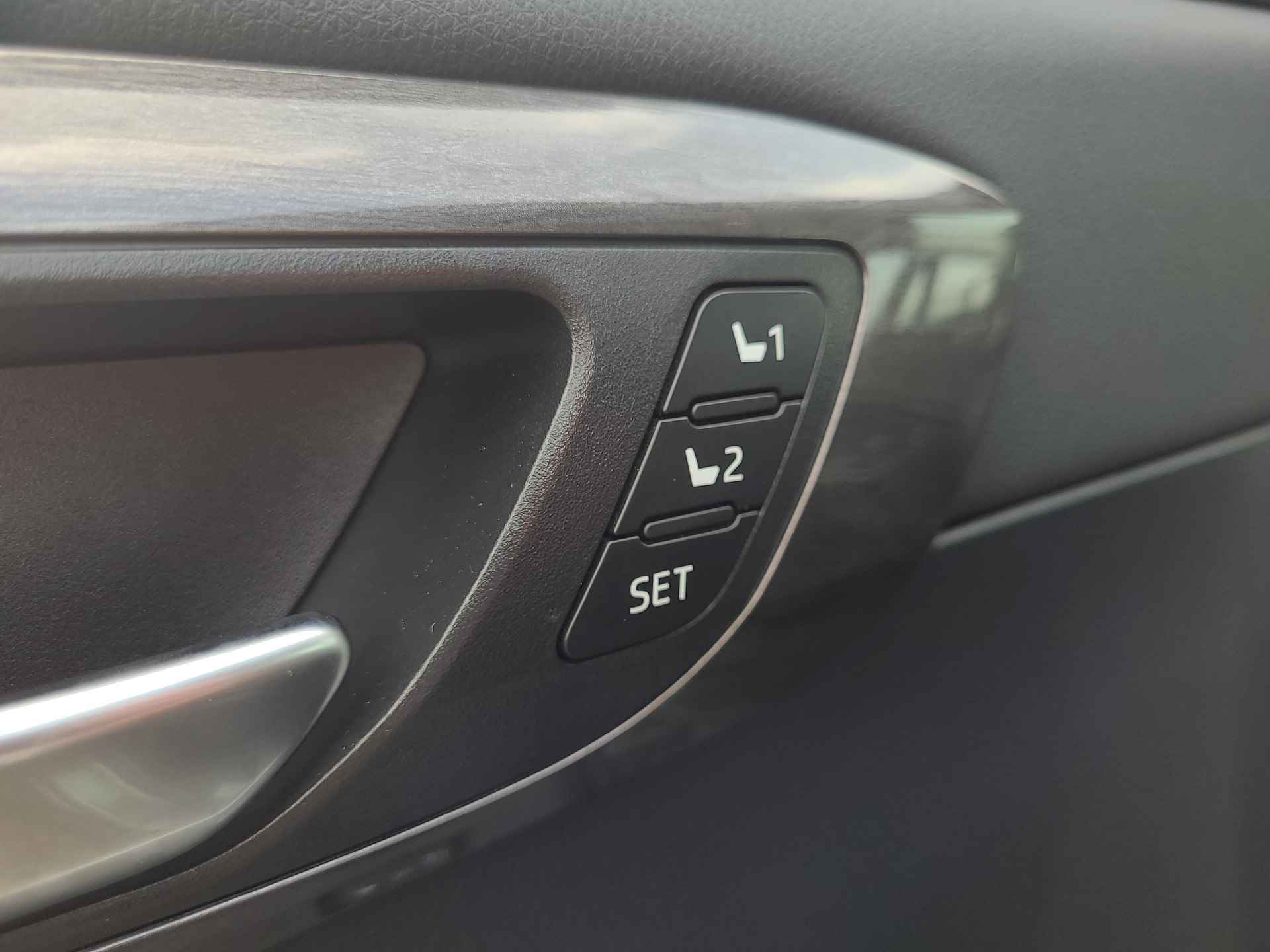 Toyota Highlander 2.5 AWD Hybrid Executive Automaat | Apple CarPlay / Android Auto | Elektr. stoel met geheugen | Rijklaarprijs incl. garantie | - 28/44