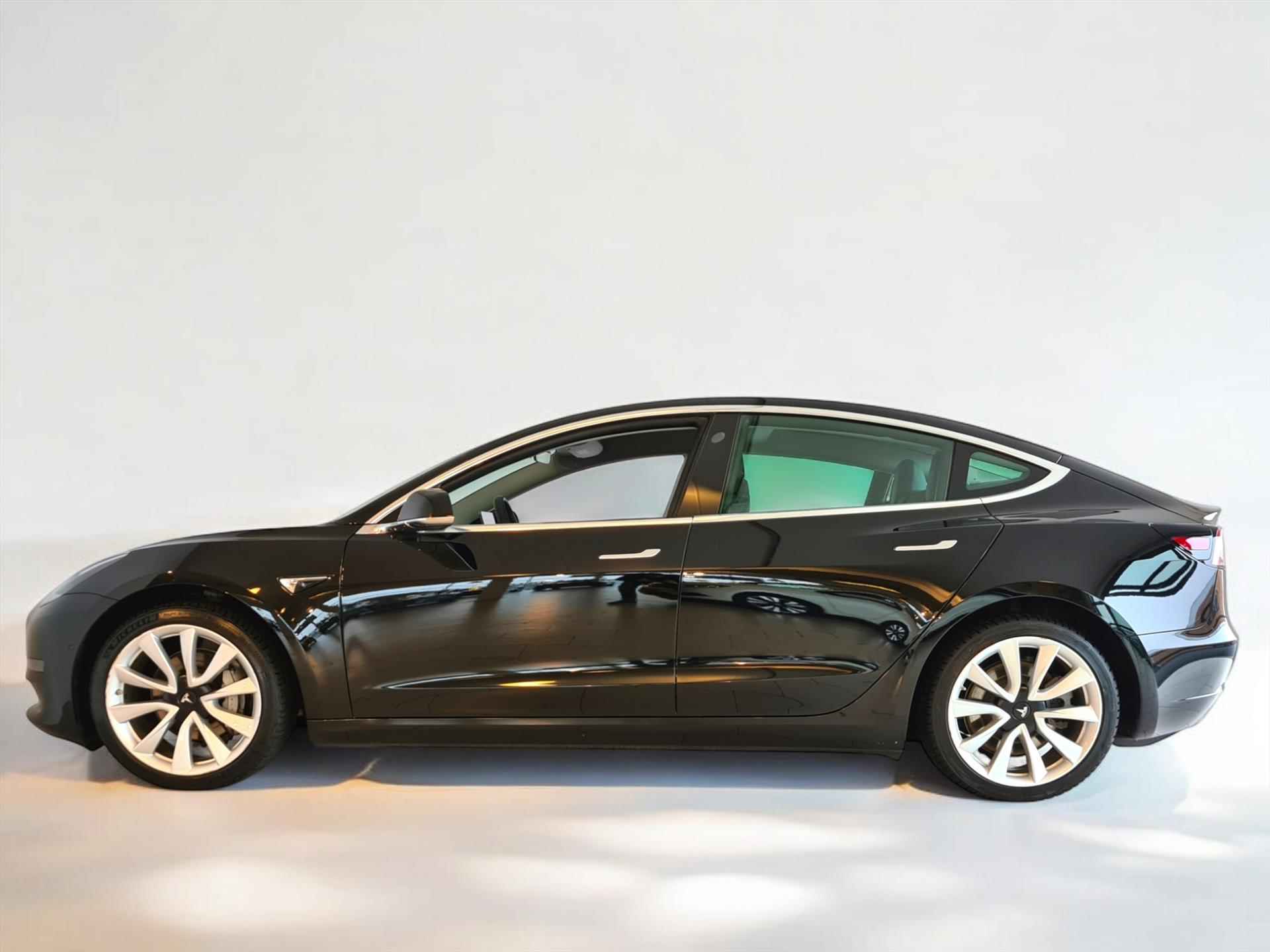 TESLA Model 3 Long-Range Dual Motor AWD 75 kWh LEDER NAVI CAMERA LED - 5/29