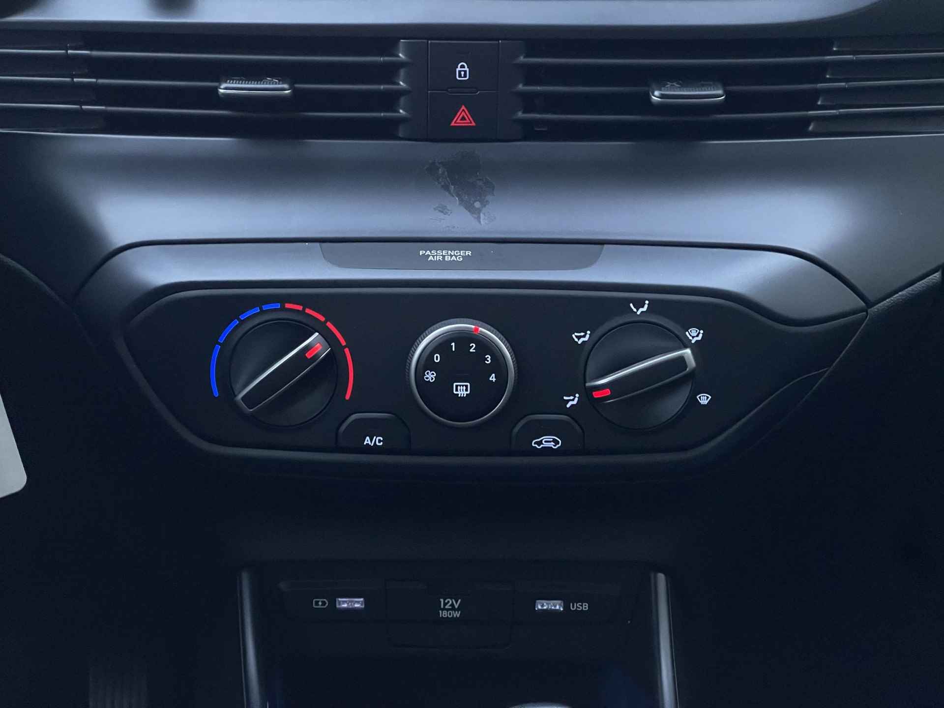 Hyundai i20 1.0 T-GDI Comfort Smart | Navigatie | Camera | Apple Carplay/Android Auto | Dodehoek | Airco | Cruise Control | Park. Sensor | Rijklaarprijs! - 18/24