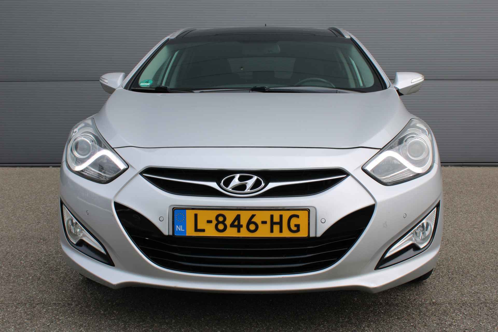 Hyundai i40 i-Motion Wagon 2.0 GDI 130KW | NAVI | TREKHAAK | 1500kg Trekgewicht | Schuif/kantel dak | - 2/26