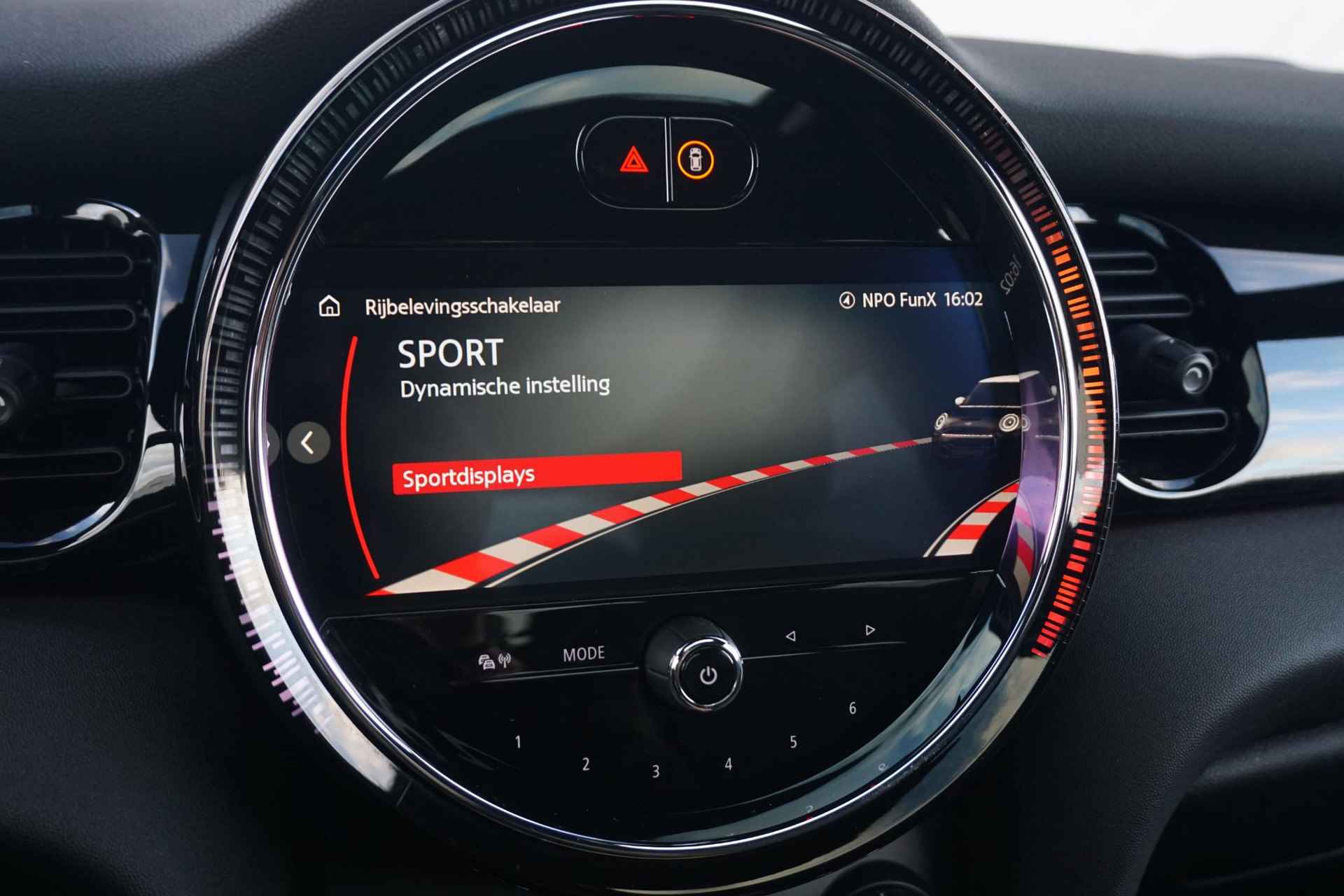 Mini 3-Deurs Cooper S Rockingham GT Edition 18'' LM Velgen / Schuif- kanteldak / Head up display / - 34/37