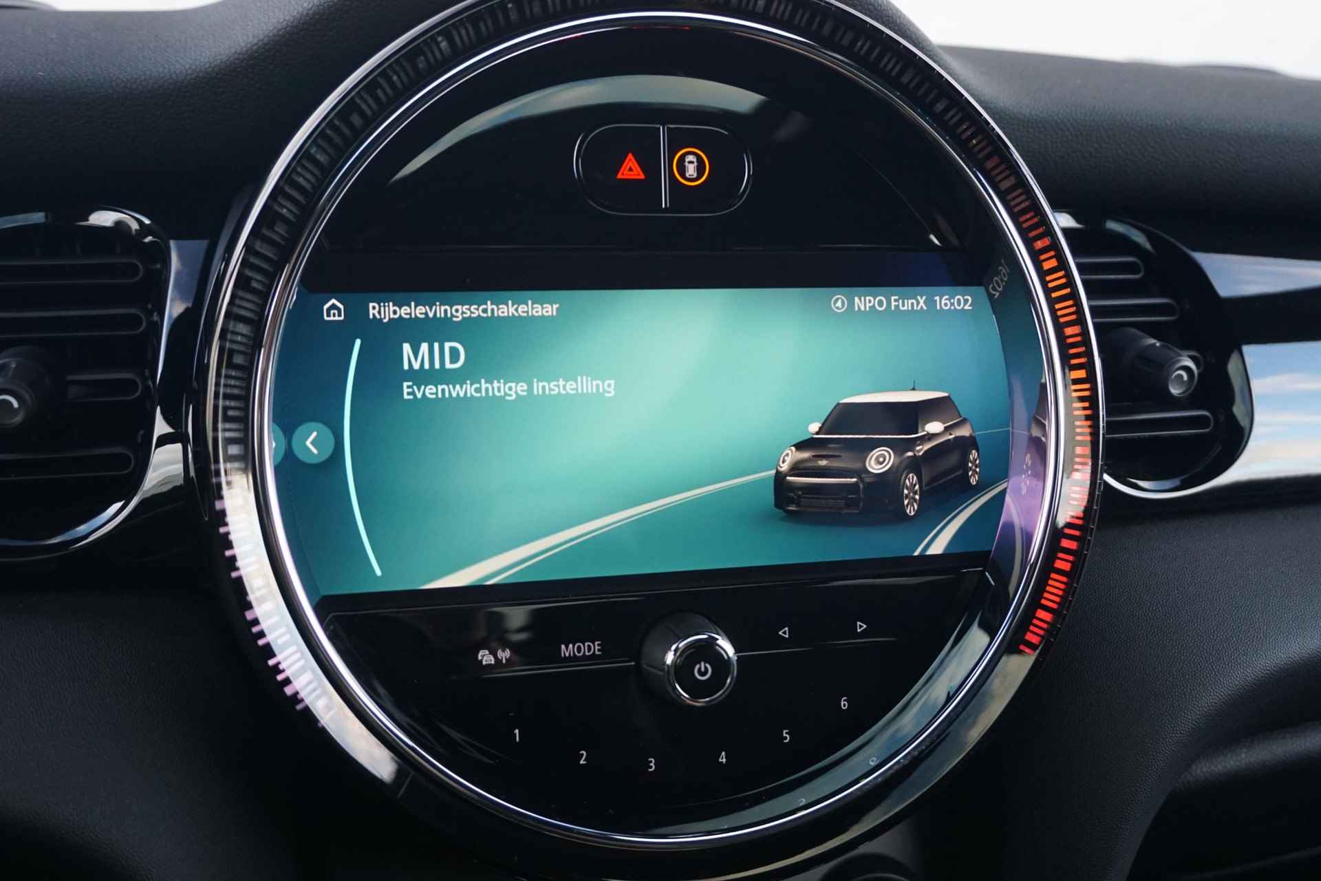 Mini 3-Deurs Cooper S Rockingham GT Edition 18'' LM Velgen / Schuif- kanteldak / Head up display / - 35/37