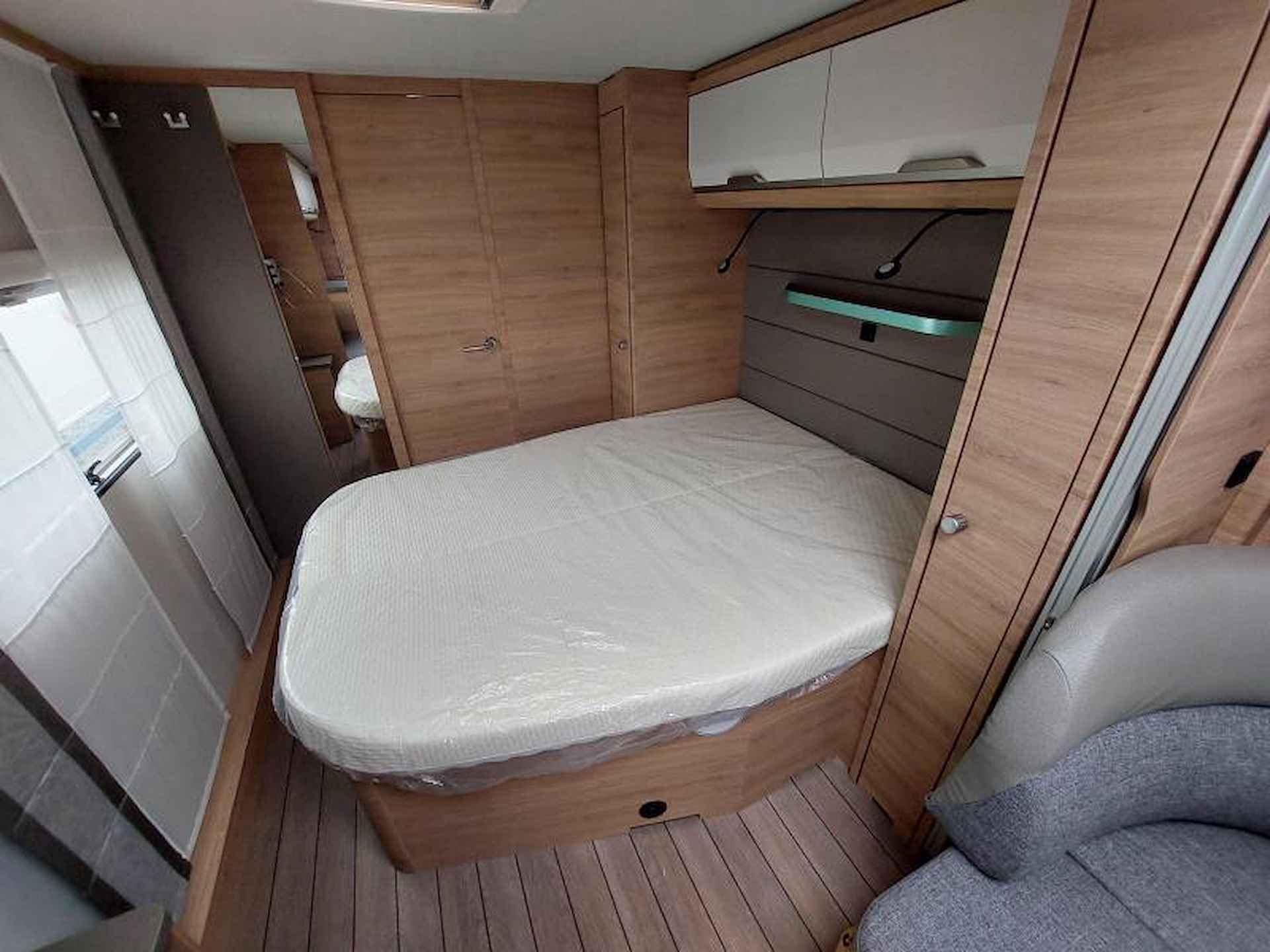 Knaus Sudwind 60 Years 650 PXB 2023 QUEENSBED/RONDZIT - 17/20