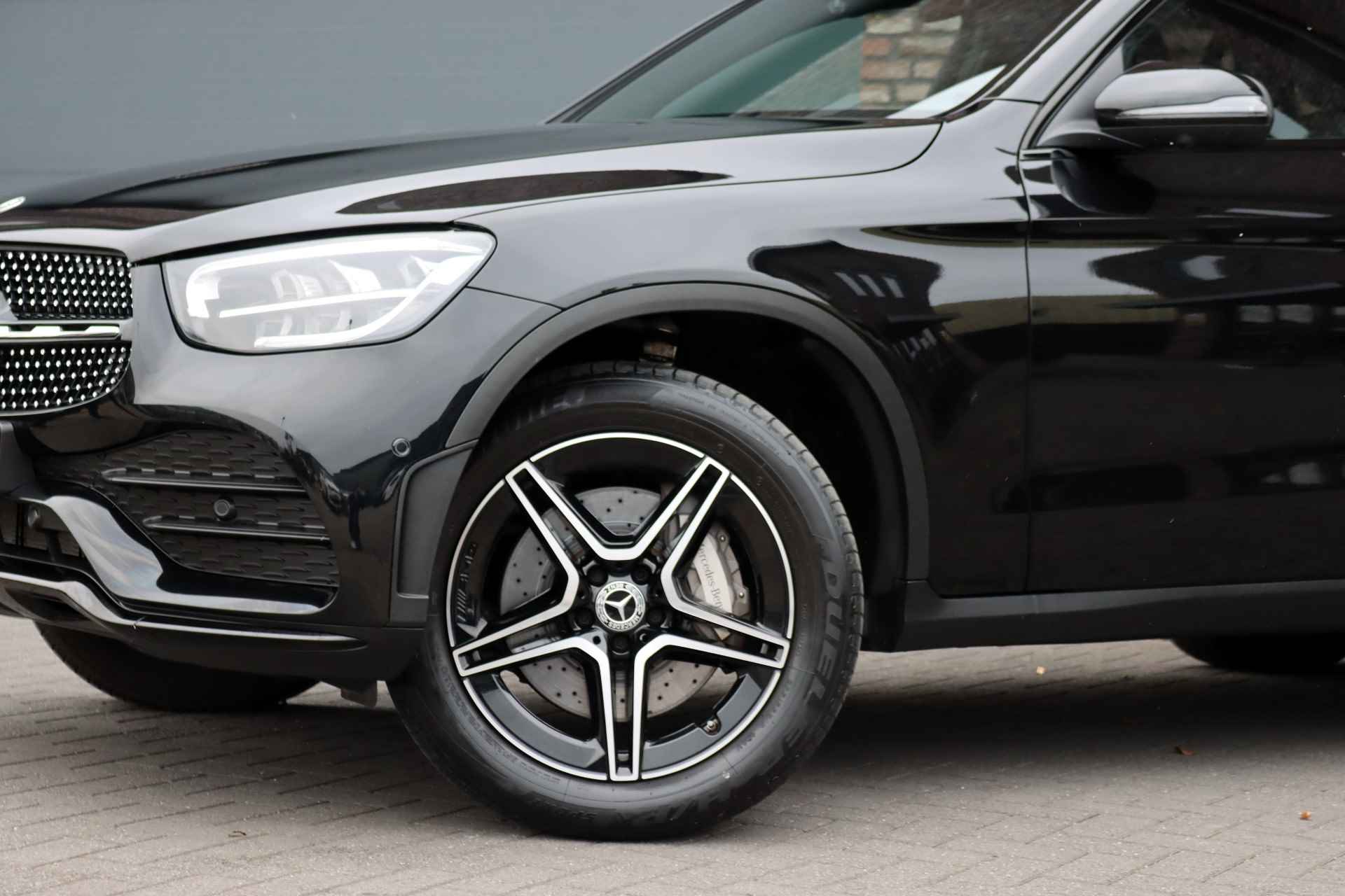 Mercedes-Benz GLC 300e 4MATIC AMG Line Aut9 | Distronic+ | Trekhaak | Keyless Go | Surround Camera | Geluidsisolerend Glas | Apple Carplay/Android Auto | Zitcomfortpakket | Sfeerverlichting | - 18/38