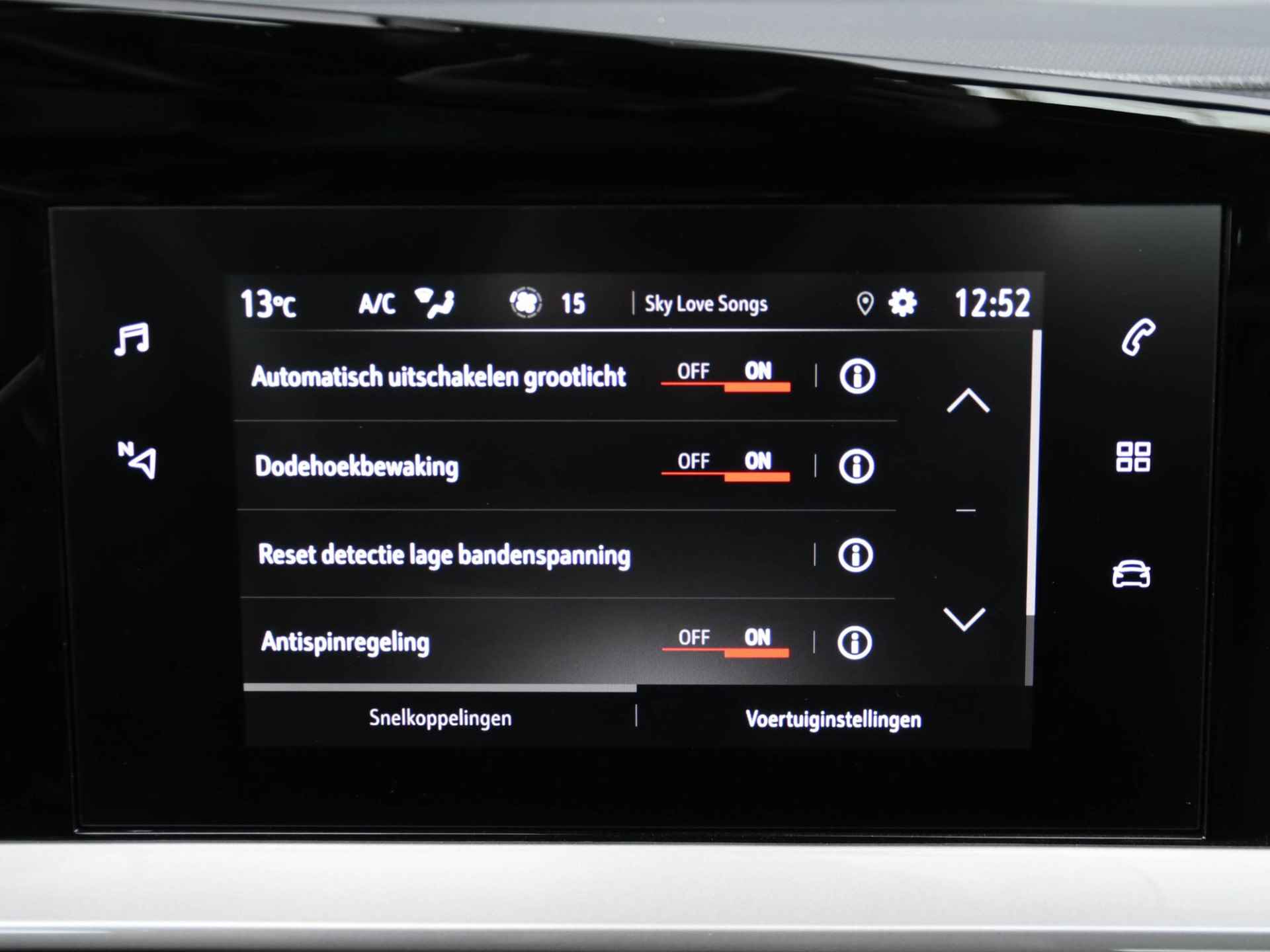 Opel Mokka-e Elegance 50kWh 136pk Automaat APPLE CARPLAY | DODE HOEK | PDC + CAMERA | DIGITAAL INSTRUMENTENPANEEL - 17/30