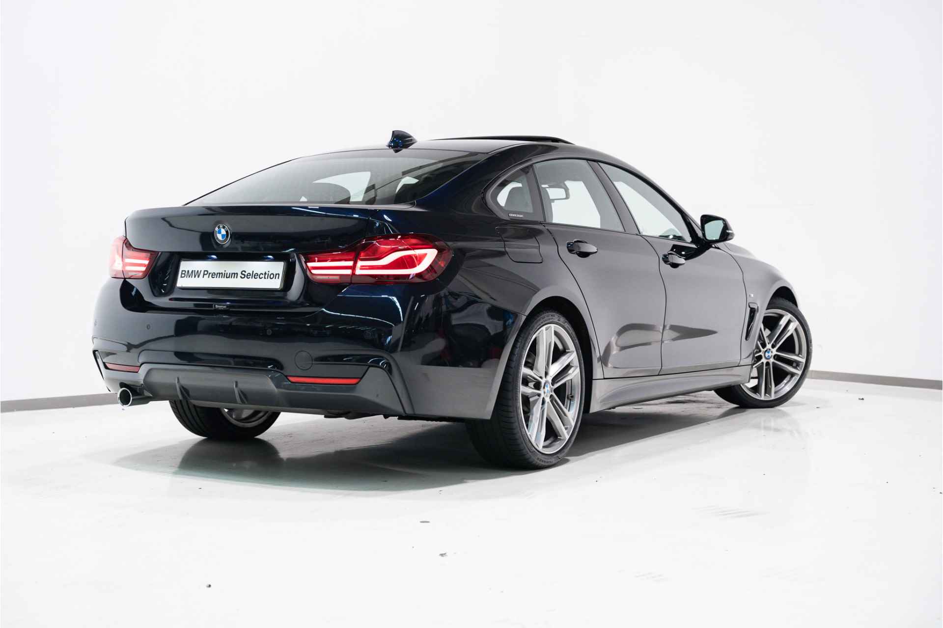 BMW 4 Serie Gran Coupé 418i Executive M Sportpakket Aut. - 2/32