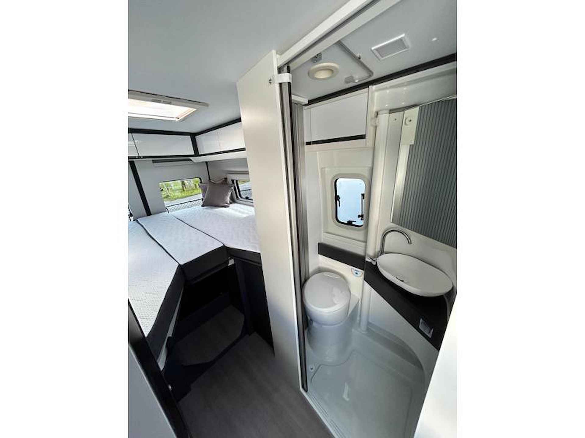 Adria Twin Supreme 640 SLB Actie! Truma 6E auto - 13/17