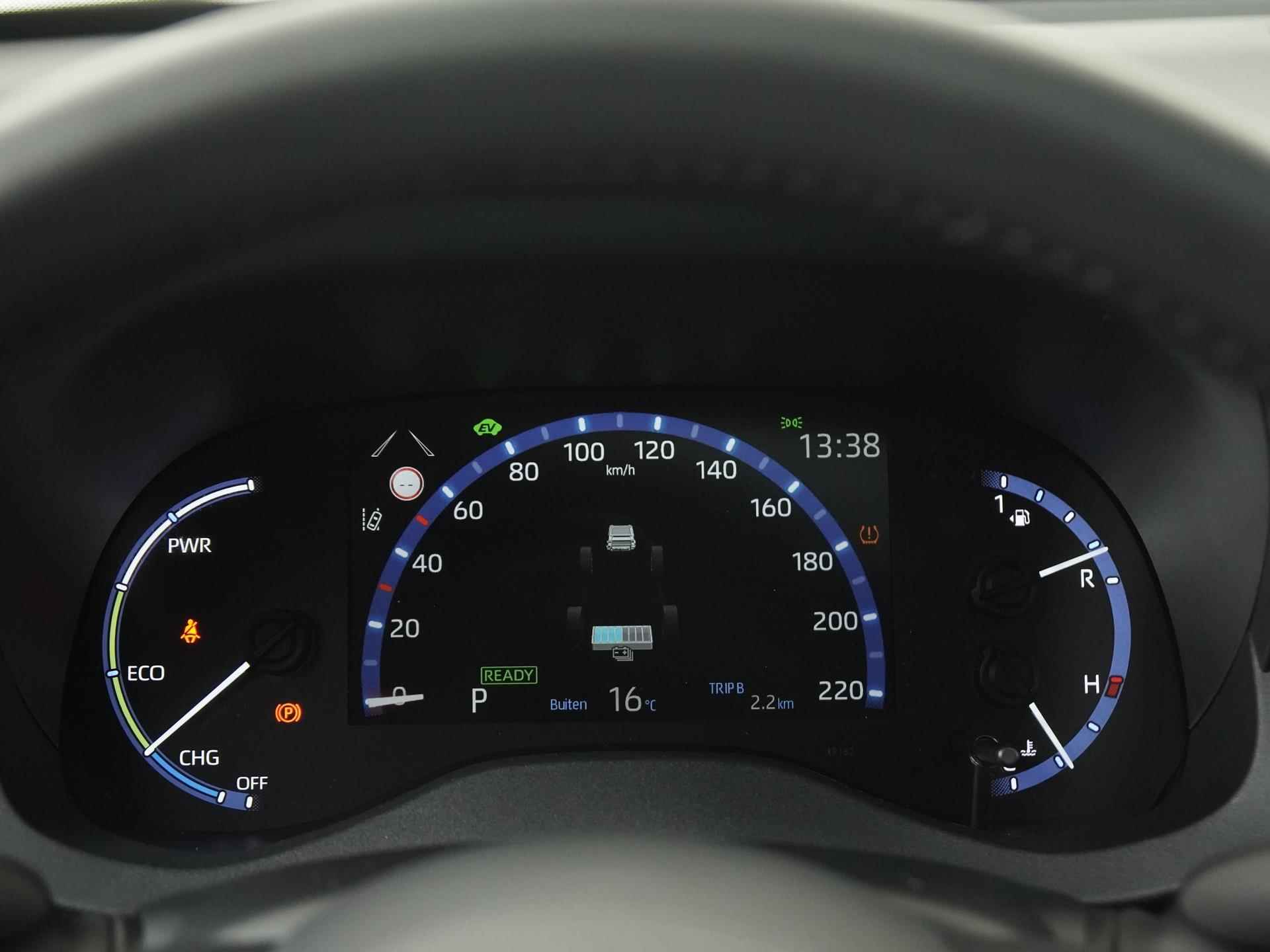 Toyota Yaris Cross 1.5 Hybrid Adventure | Panoramadak | Camera | Carplay | Adapt cruise |  Zondag Open! - 8/39