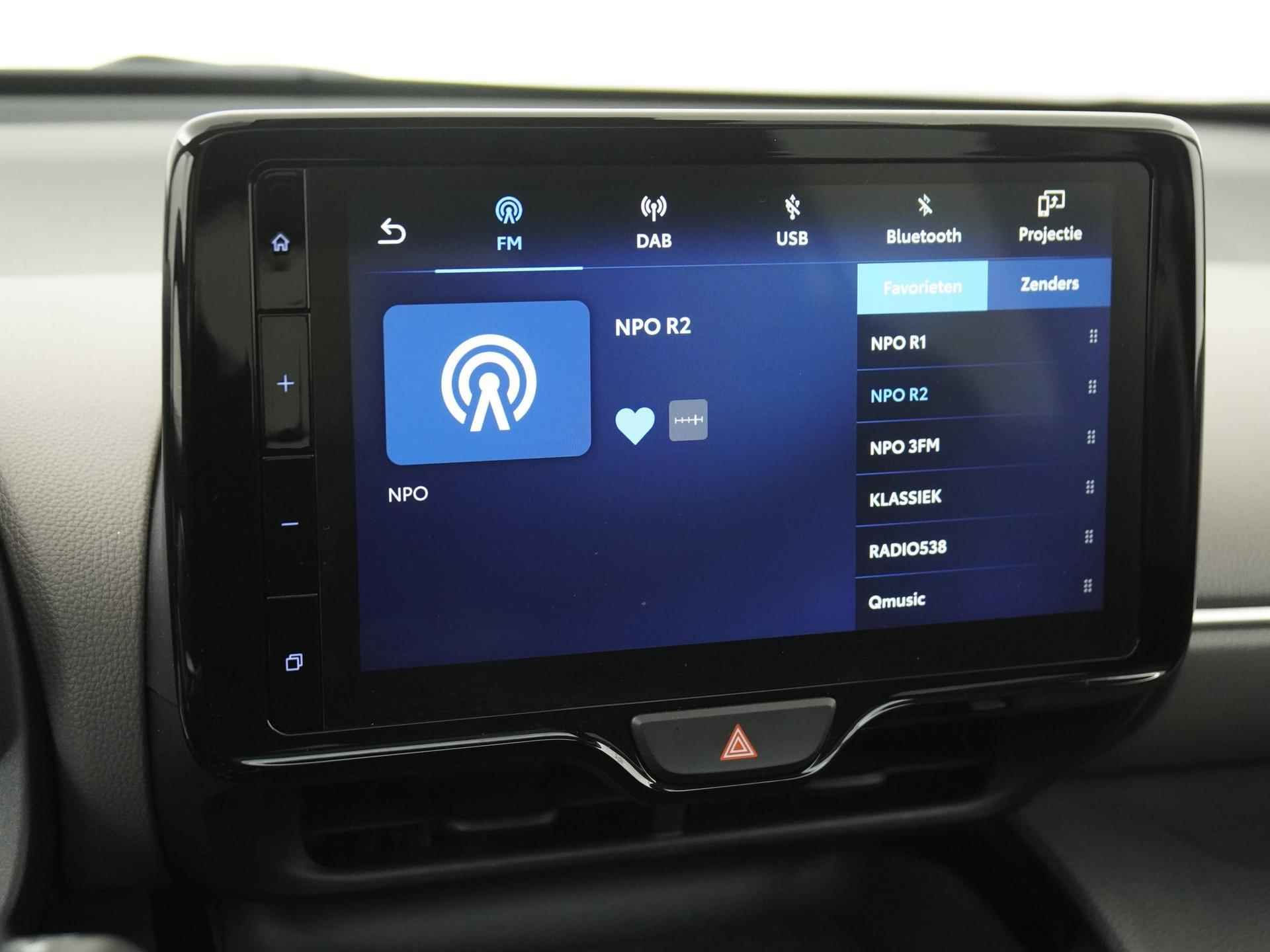 Toyota Yaris Cross 1.5 Hybrid Adventure | Panoramadak | Camera | Carplay | Adapt cruise |  Zondag Open! - 15/39