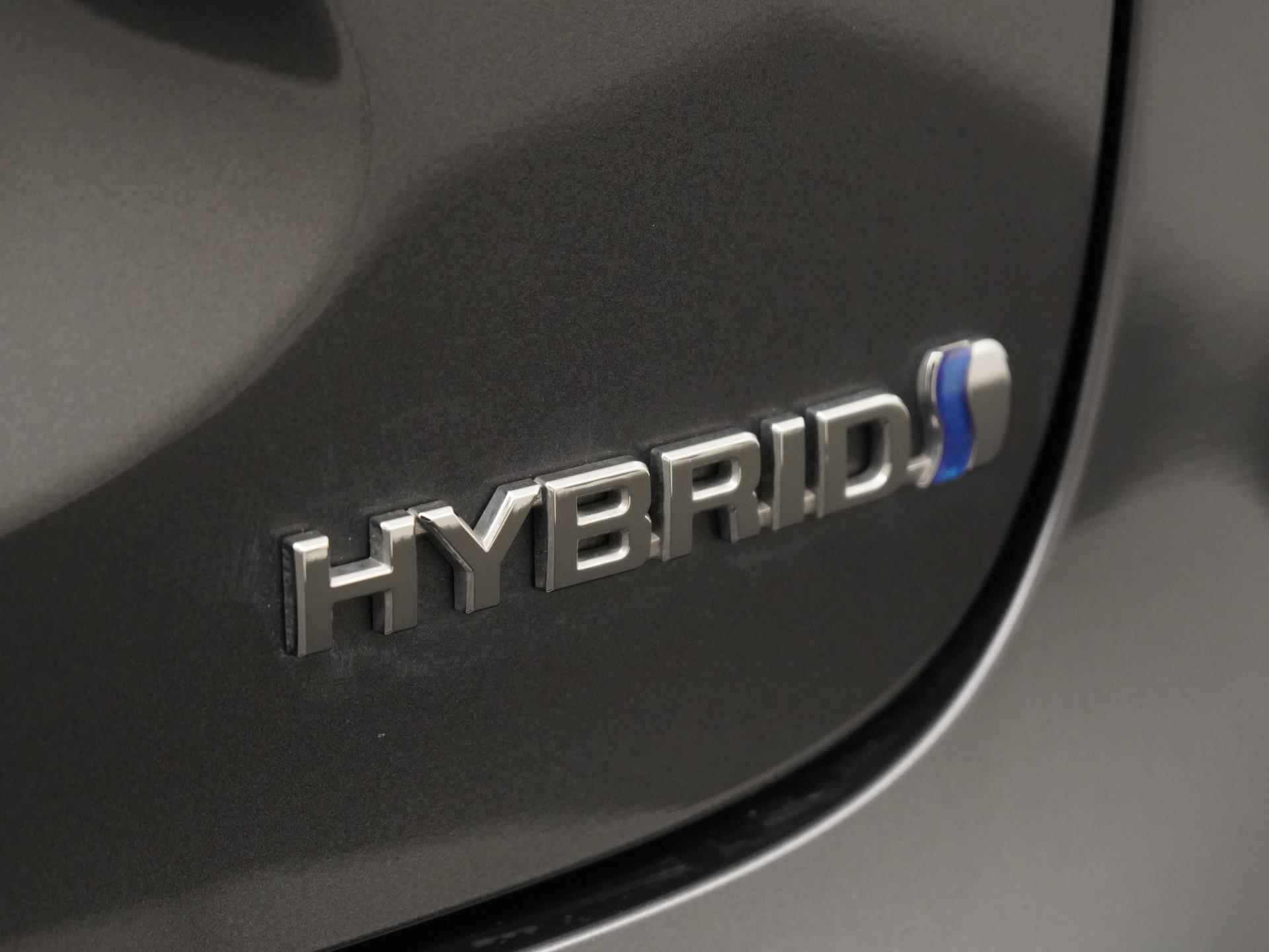 Toyota Yaris Cross 1.5 Hybrid Adventure | Panoramadak | Camera | Carplay | Adapt cruise |  Zondag Open! - 24/39