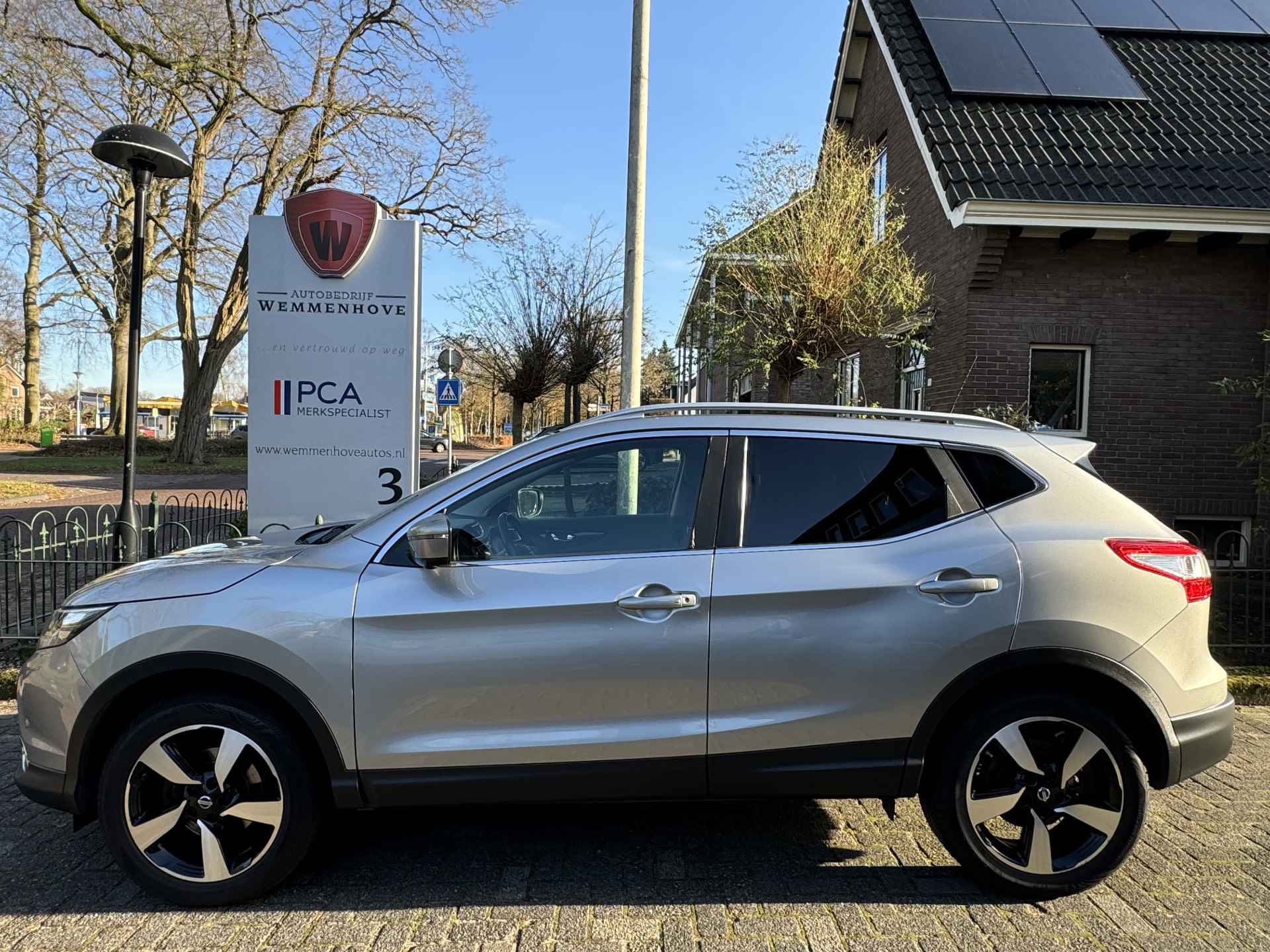 Nissan QASHQAI 1.5 dCi N-Connecta Airco/Rondomzicht camera/Pano/Lichtmetalen velgen - 10/48