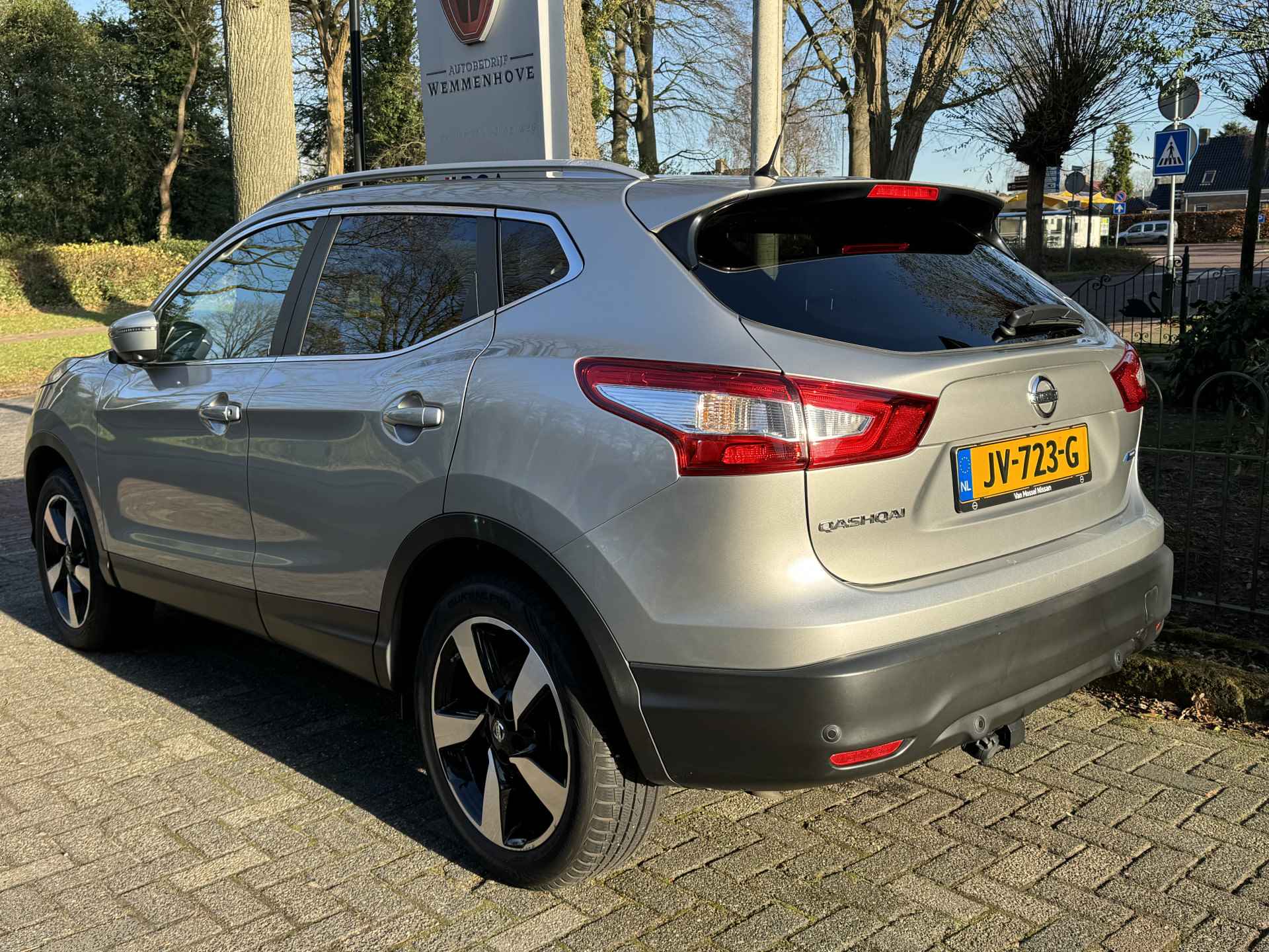 Nissan QASHQAI 1.5 dCi N-Connecta Airco/Rondomzicht camera/Pano/Lichtmetalen velgen - 39/48