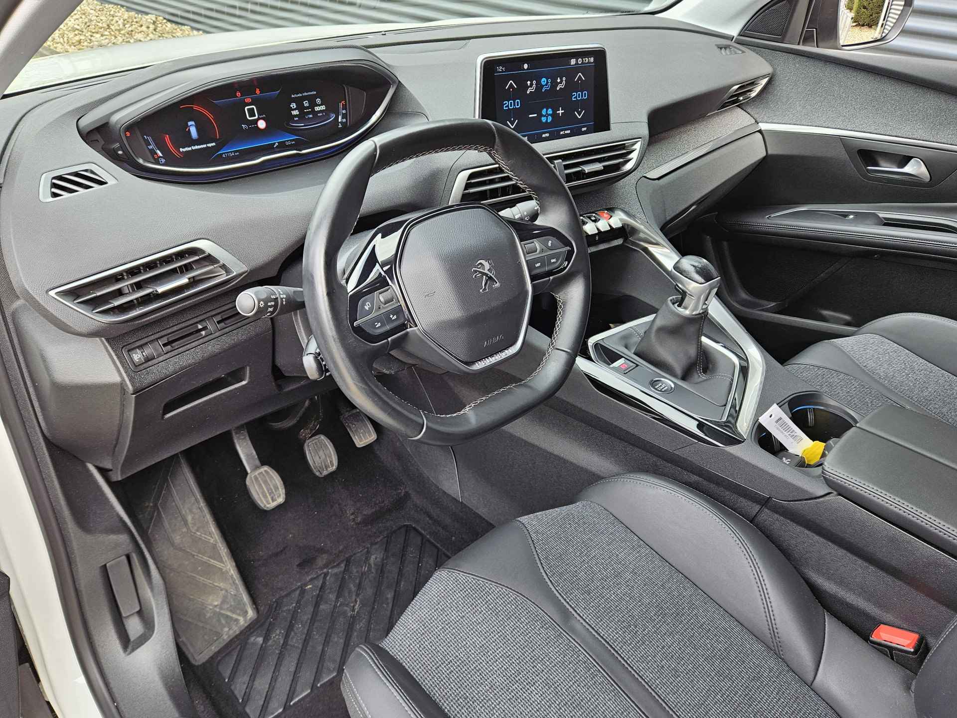 Peugeot 5008 1.2 PureTech Allure 7-Zits | Trekhaak | Navigatie | Camera | Apple Carplay en Android Auto | Keyless Entry en Start - 8/42