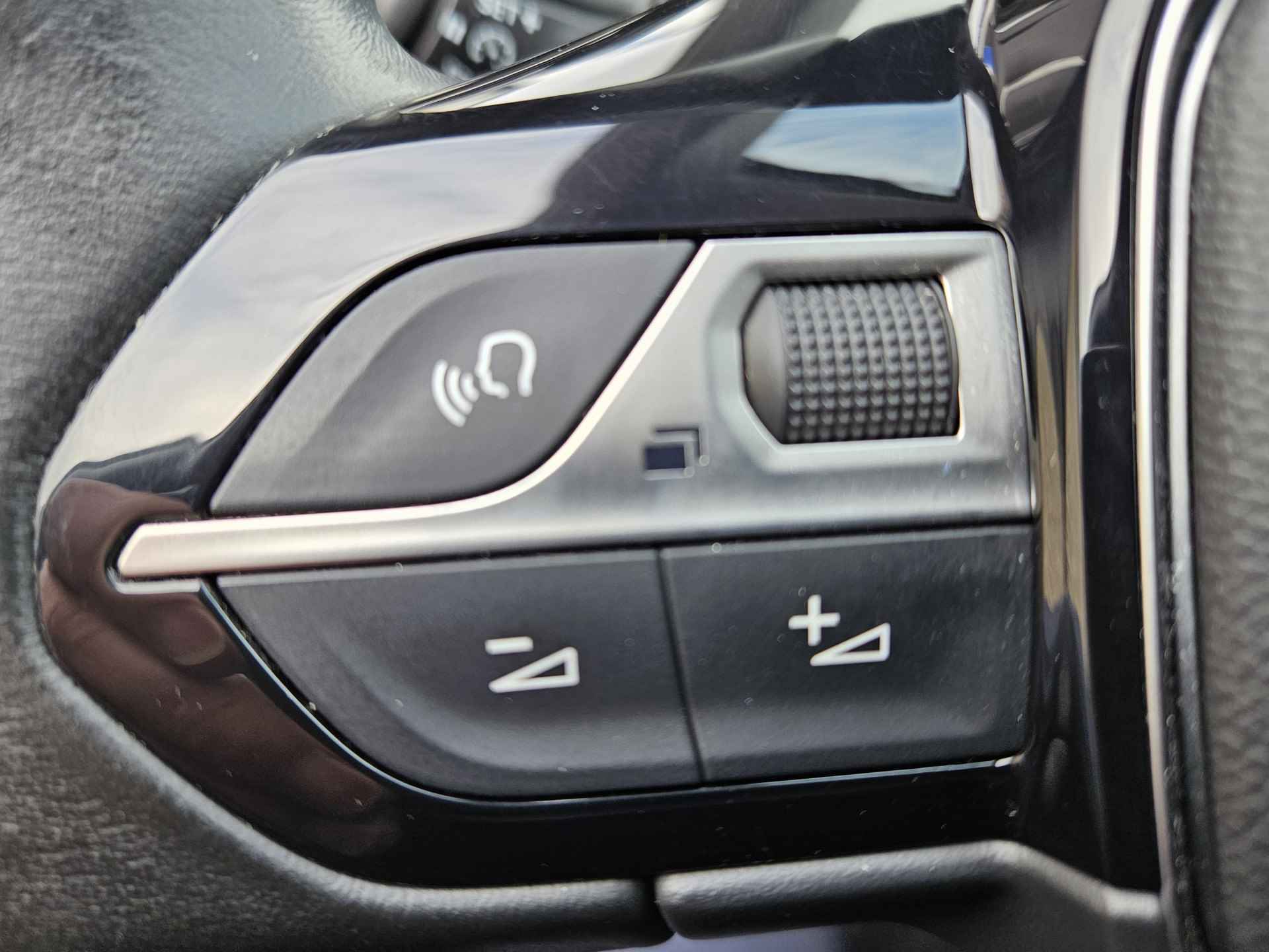 Peugeot 5008 1.2 PureTech Allure 7-Zits | Trekhaak | Navigatie | Camera | Apple Carplay en Android Auto | Keyless Entry en Start - 34/42
