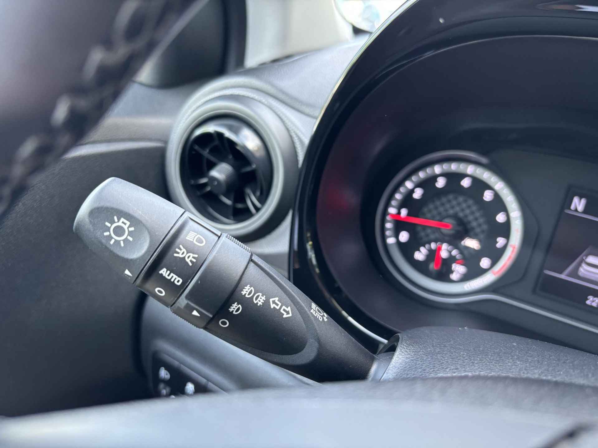 Hyundai i10 1.0 Comfort 5-zits | Automaat | Apple CarPlay | Cruise Control | Airco | 36Mnd. Garantie | Rijklaar! | - 19/28
