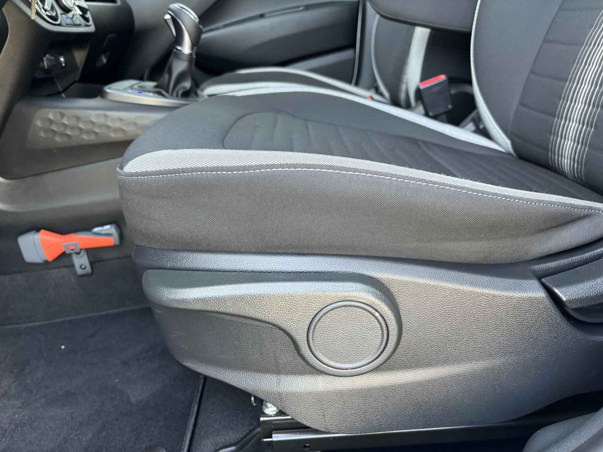 Hyundai i10 1.0 Comfort 5-zits | Automaat | Apple CarPlay | Cruise Control | Airco | 36Mnd. Garantie | Rijklaar! | - 25/28