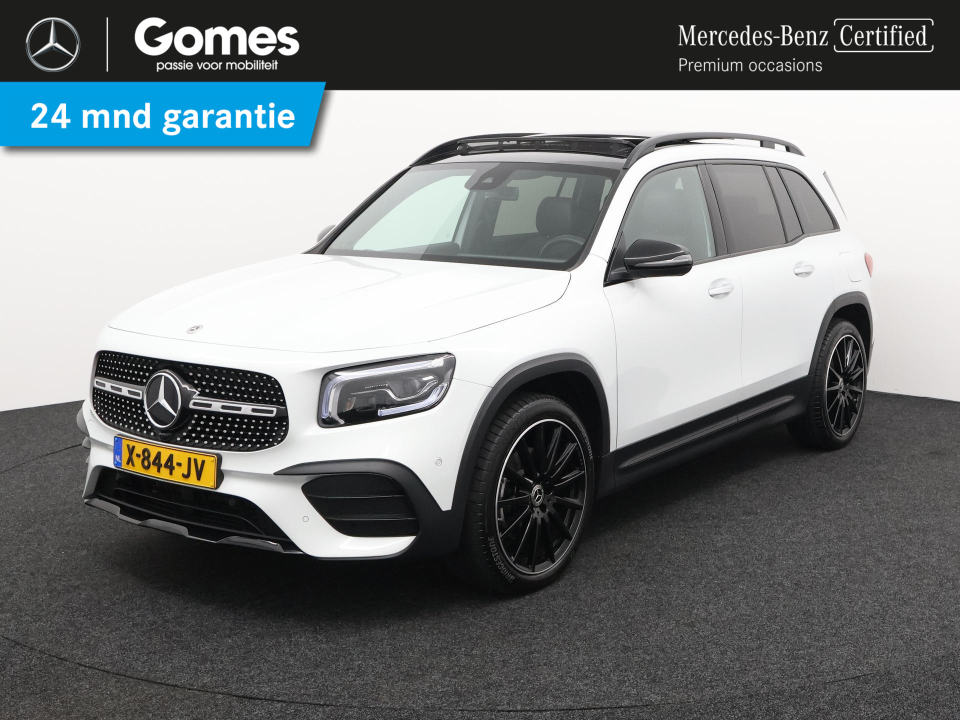 Mercedes-Benz GLB 180 AMG | Panoramadak | Nightpakket | Nightpakket | Panoramadak | Achteruitrijcamera | Stoelverwarming | Sfeerverlichting | Dodehoekassistent | Apple & Android Carplay | Showmodel SALE