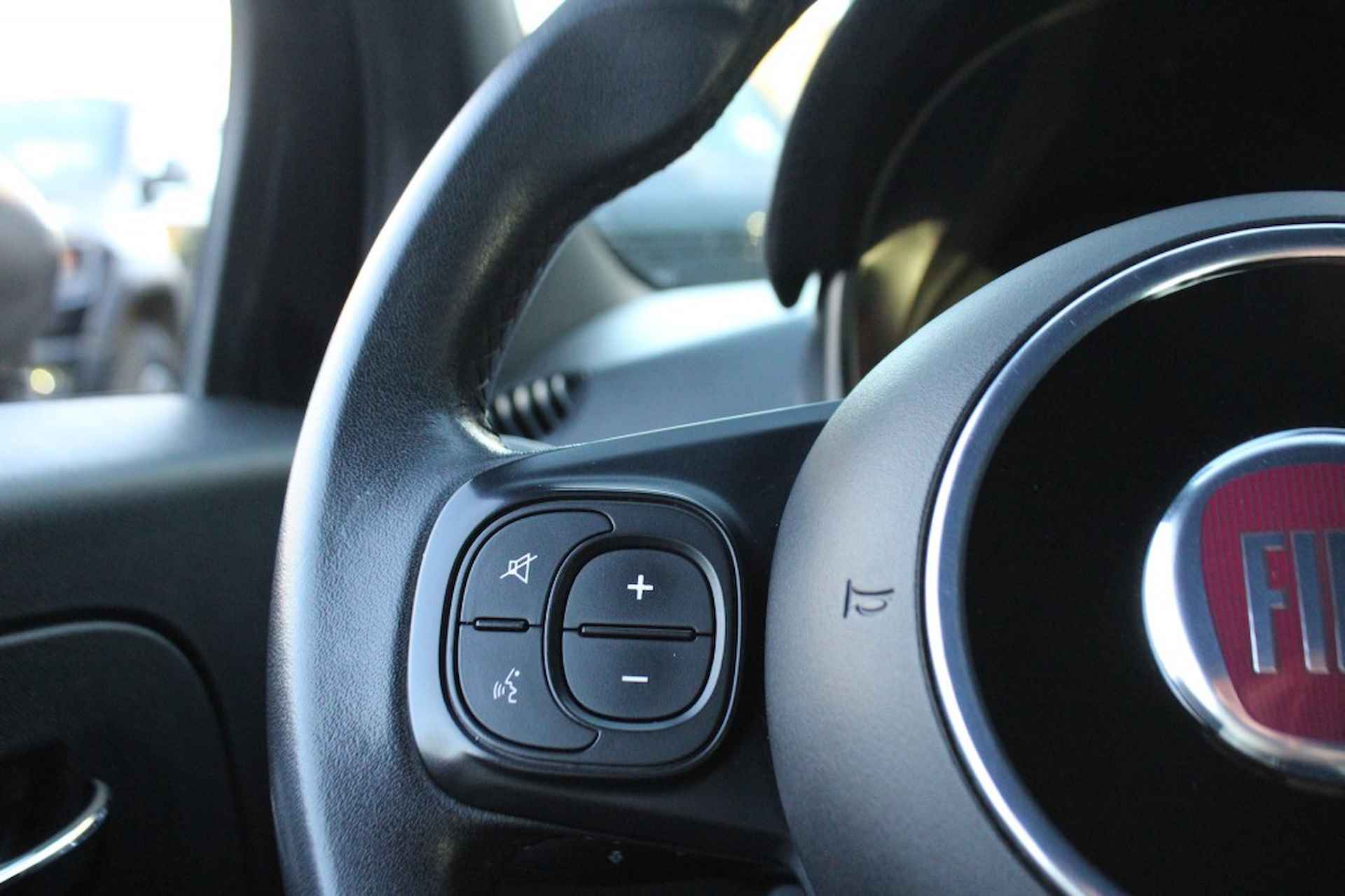 FIAT 500 1.2 S Apple Carplay sportstoelen Cruise control navigatie. - 23/45
