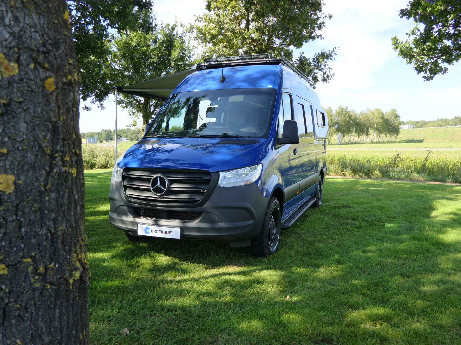 Mercedes-Benz Sprinter Leaf Campervan | Luifel | Douche | Zonnepanelen | Vast bed | Carplay/ Android Auto - 81/86