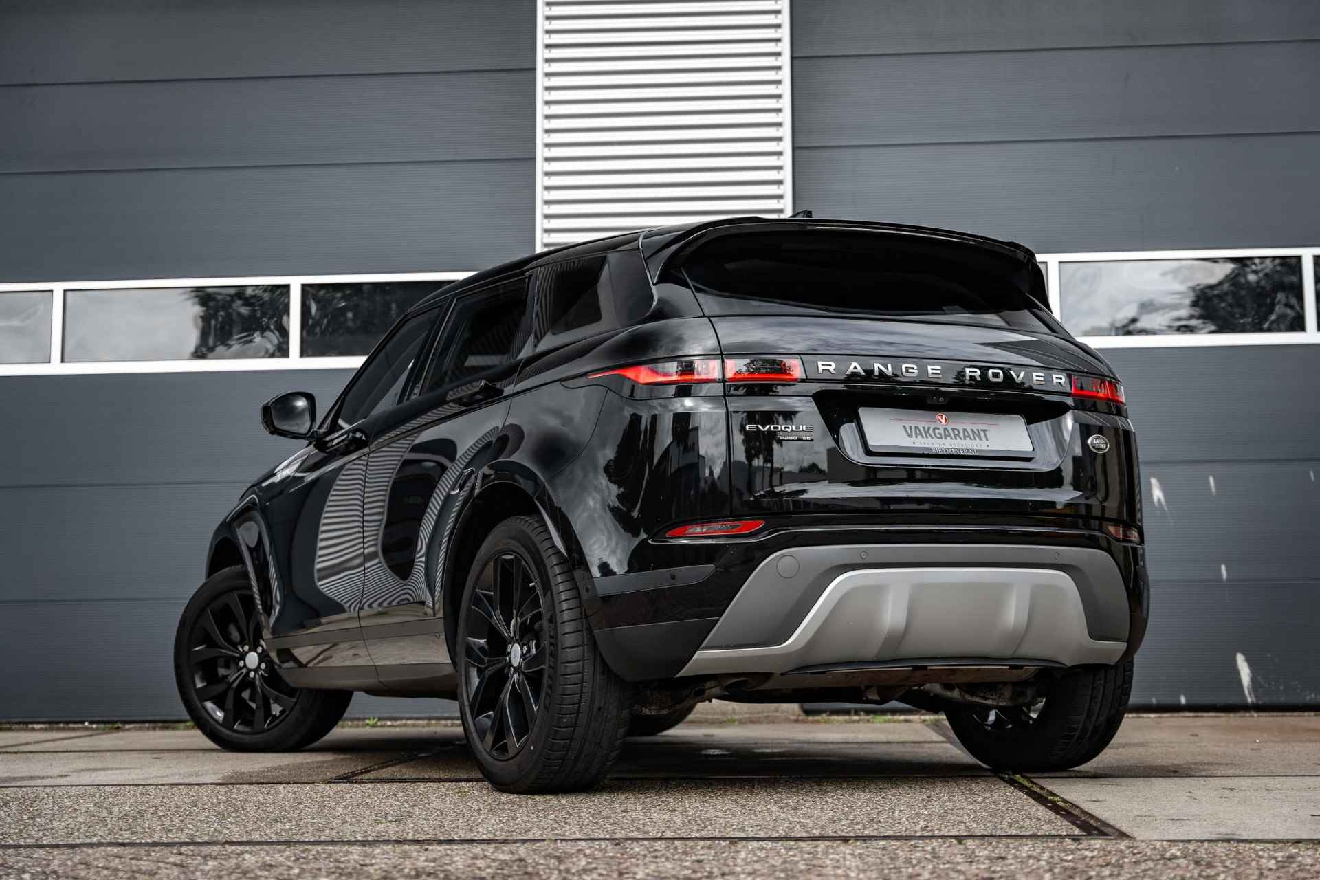 Land Rover Range Rover Evoque 2.0 P250 AWD | Pano | Stoel-/Stuurverw. | 360° Camera | Digit. Dash | Leder | Memory Seats | ACC - 4/35