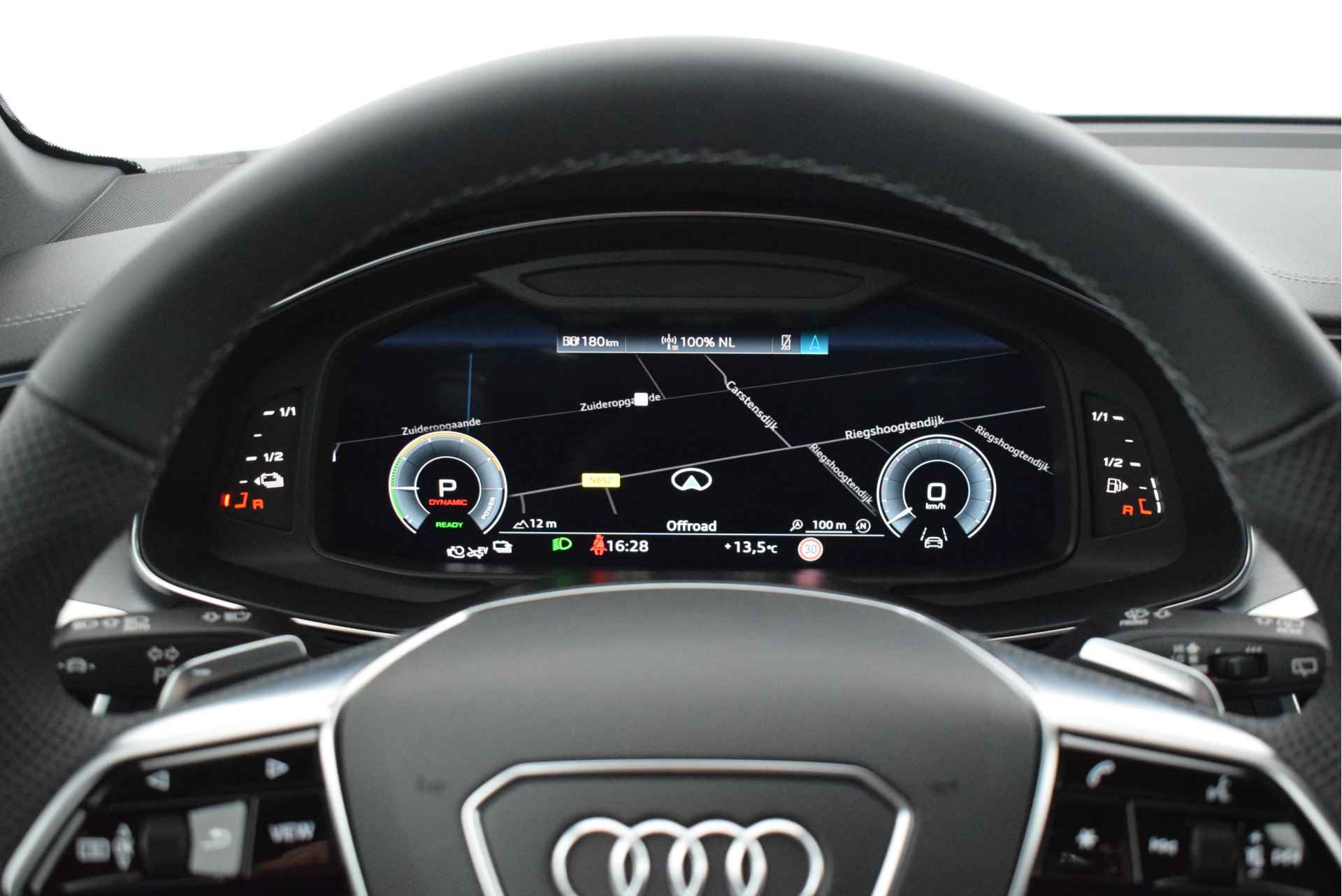 Audi A6 Avant 55 TFSI e 367pk quattro S-Line Competition Trekhaak Camera B&O Matrix Led Keyless Leder Virtual Cockpit ACC Navigatie - 56/69