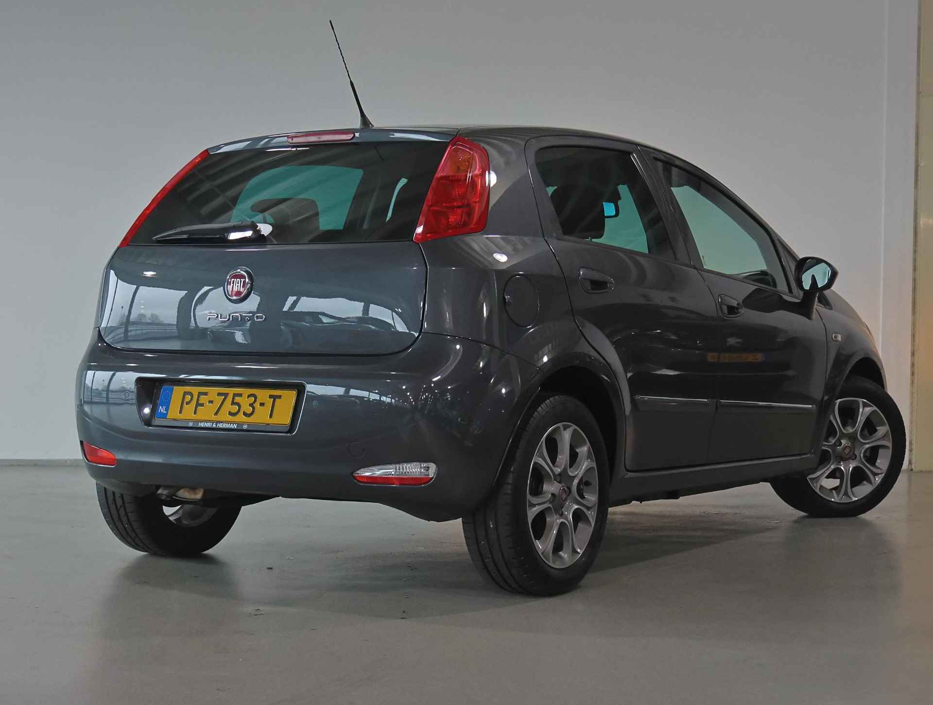 Fiat Punto Evo 0.9 TwinAir Sempre | Climate | Navigatie | Armsteun | 16"LMV | Bluetooth | - 4/34