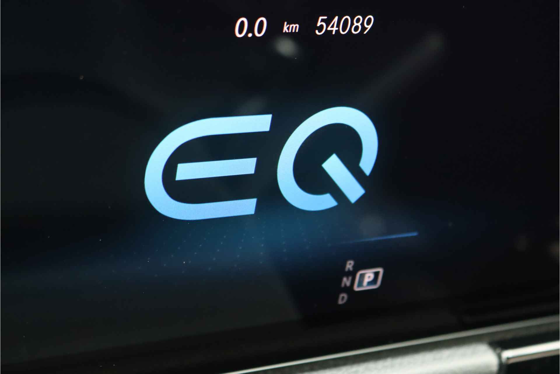 Mercedes-Benz EQA 250 Business Solution AMG 67 kWh | Widescreen | Trekhaak | Camera | Dodehoekassistent | Sfeerverlichting | Zitcomfortpakket | High Perf. LED | Nightpakket | - 31/38