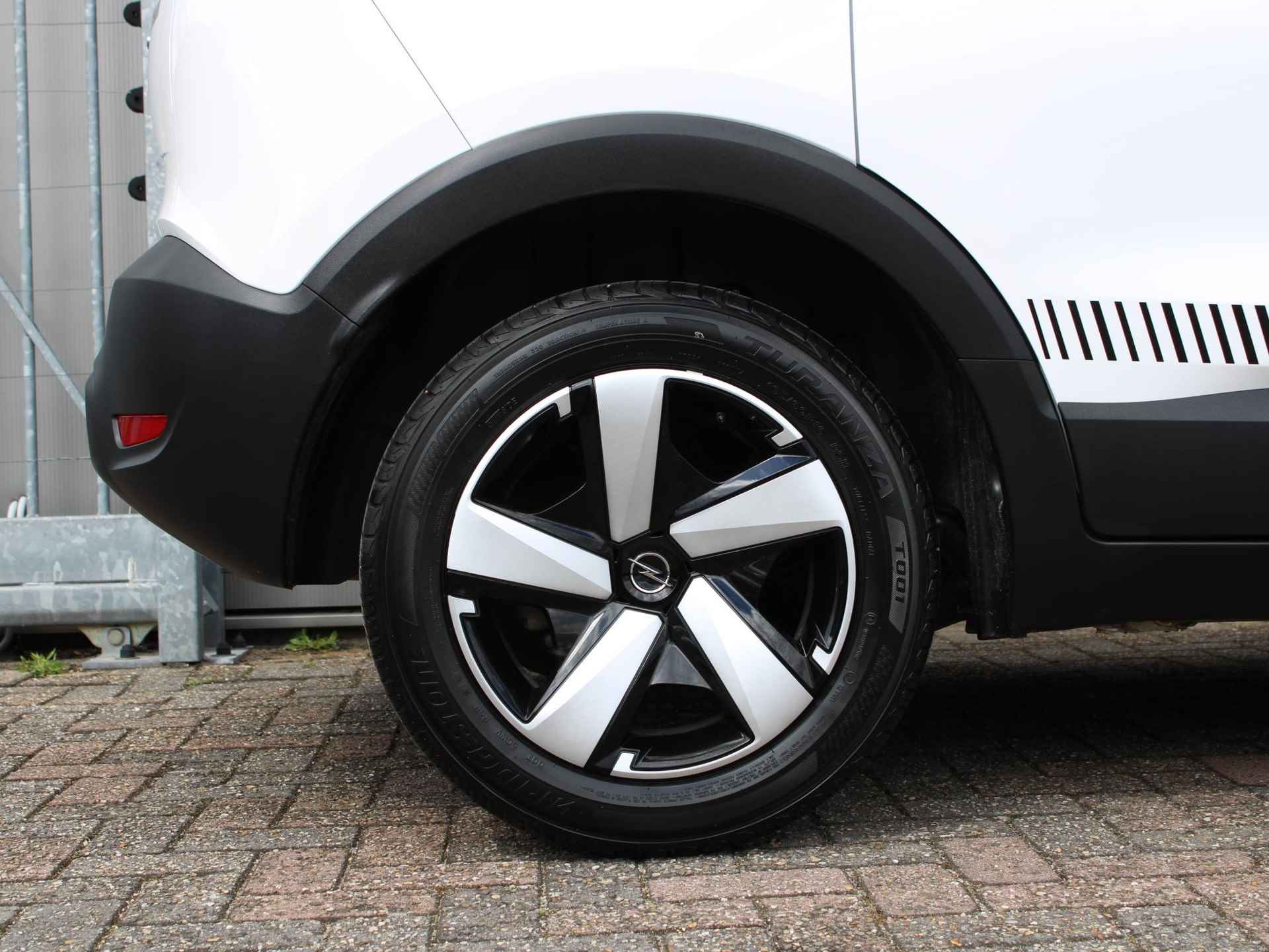 Opel Crossland 1.2 Turbo Edition | Apple Carplay / Camera / Airco - 17/24