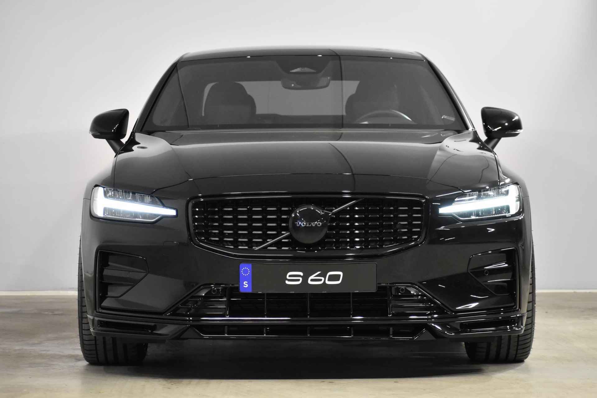 Volvo S60 B4 211PK Automaat Plus Dark / Heico uitgevoerd!!! / Alloy Wheel VOLUTION 20'' velgen / Heico voorspoiler / Heico Verlaagd 30 mm / Black Edition Pack / Styling Pack / Driver Assist / UNIEK!!! - 4/51