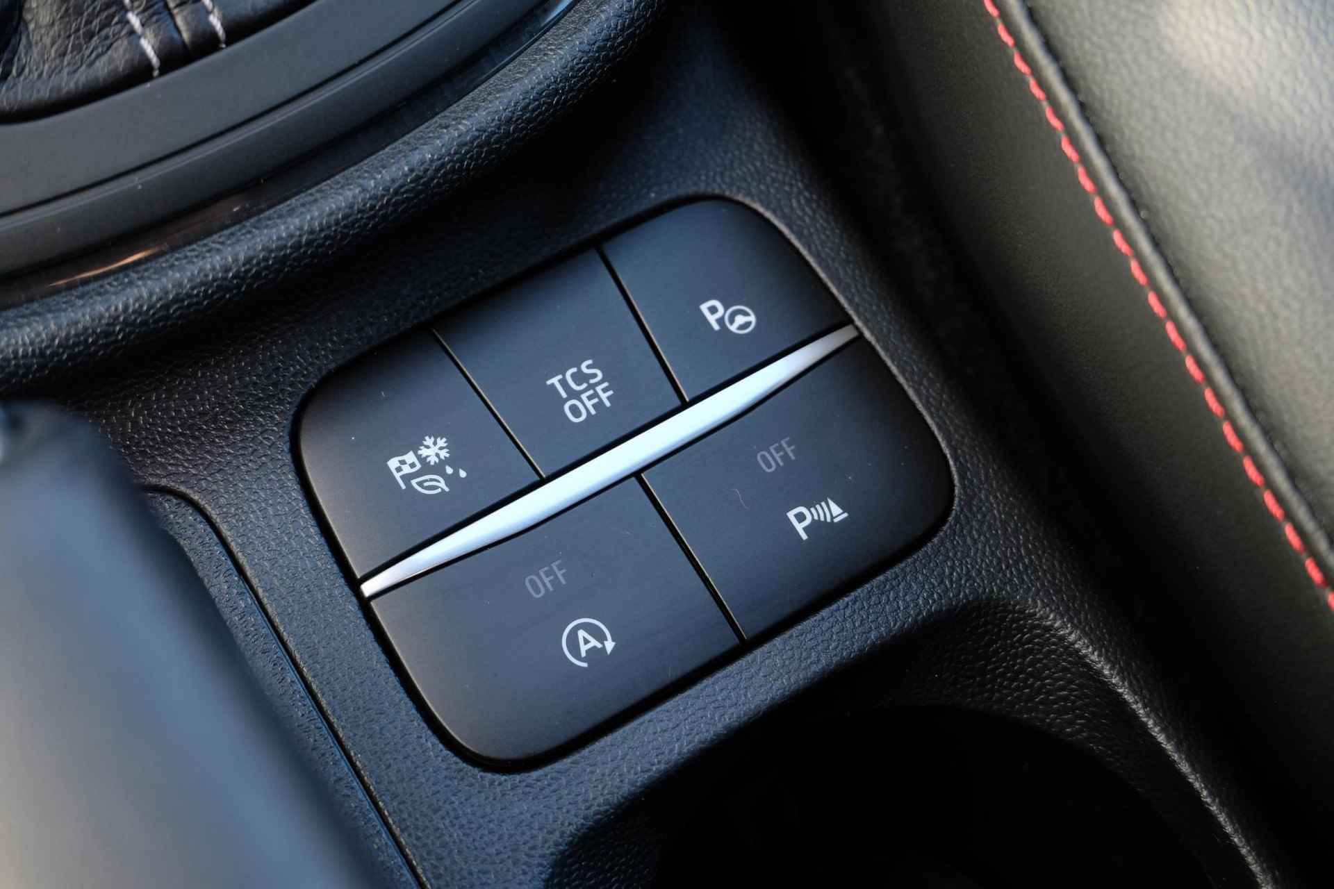 Ford Fiesta 1.0 EcoBoost Hybride ST-Line X Vignale 125 PK | Trekhaak Afneembaar | Panorama dak | Adaptive Cruise | Winterpack | Draadloos Laden | 18 inch | B&O Audio | Virtual Cockpit - 34/45