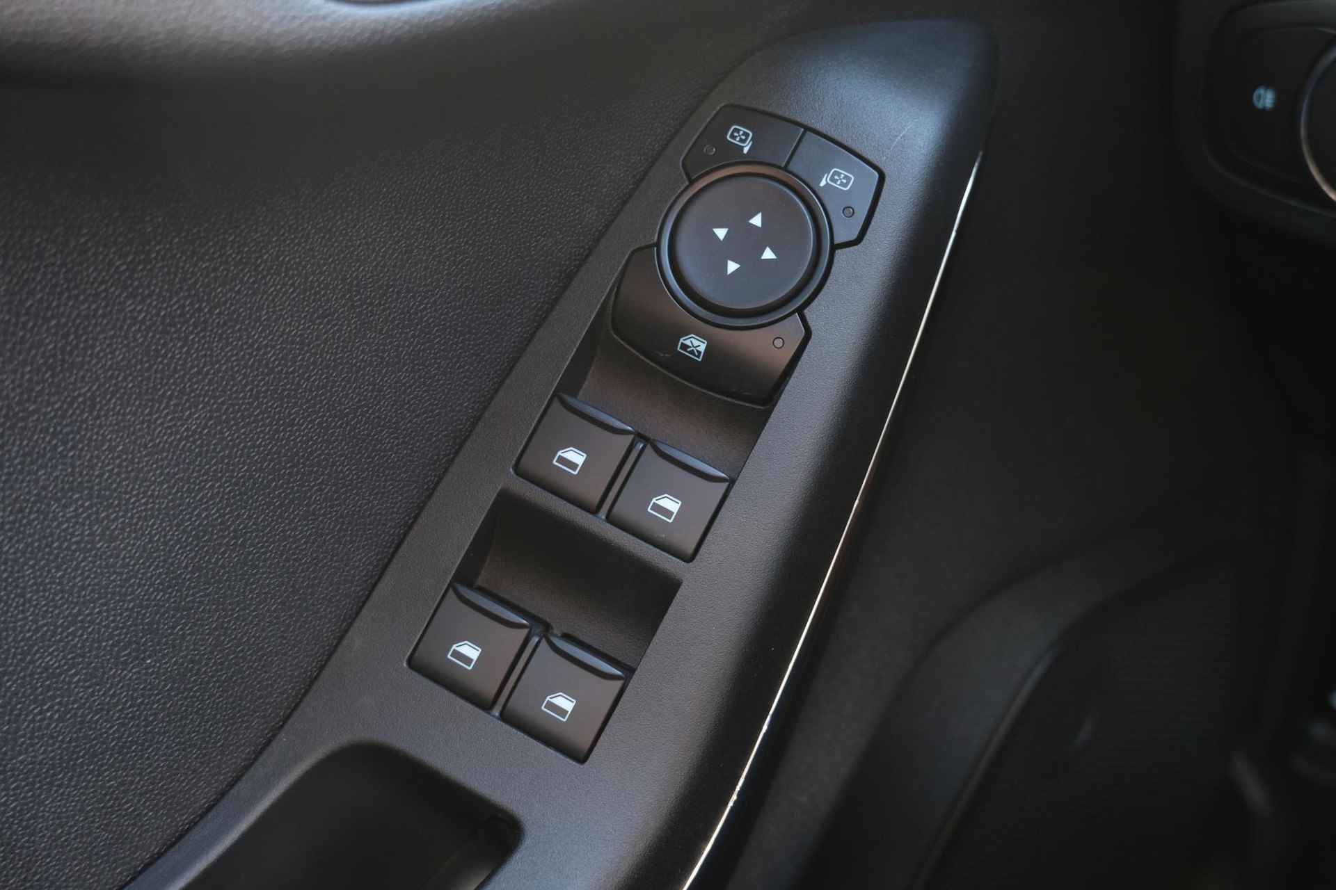 Ford Fiesta 1.0 EcoBoost Hybride ST-Line X Vignale 125 PK | Trekhaak Afneembaar | Panorama dak | Adaptive Cruise | Winterpack | Draadloos Laden | 18 inch | B&O Audio | Virtual Cockpit - 42/45