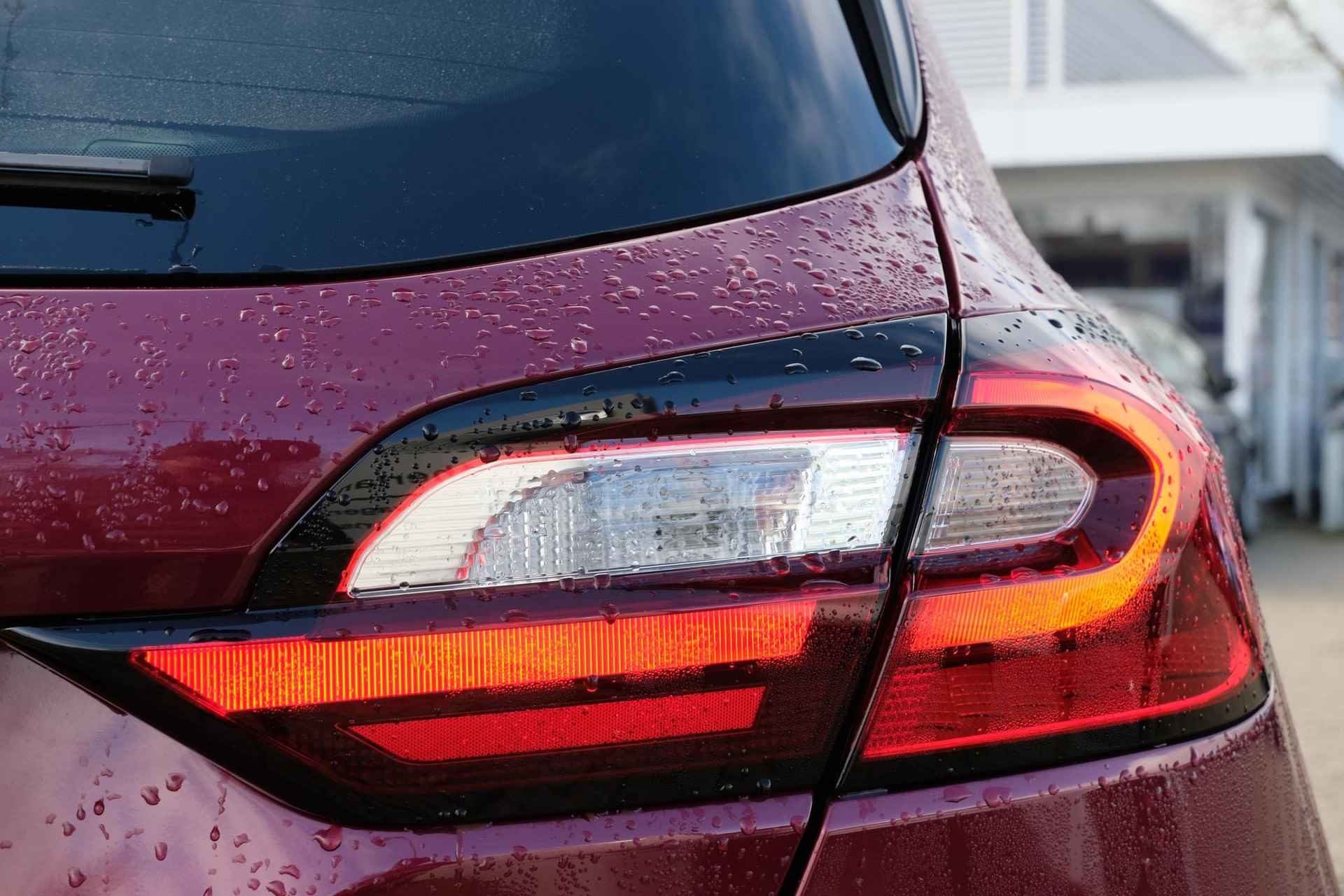 Ford Fiesta 1.0 EcoBoost Hybride ST-Line X Vignale 125 PK | Trekhaak Afneembaar | Panorama dak | Adaptive Cruise | Winterpack | Draadloos Laden | 18 inch | B&O Audio | Virtual Cockpit - 44/45