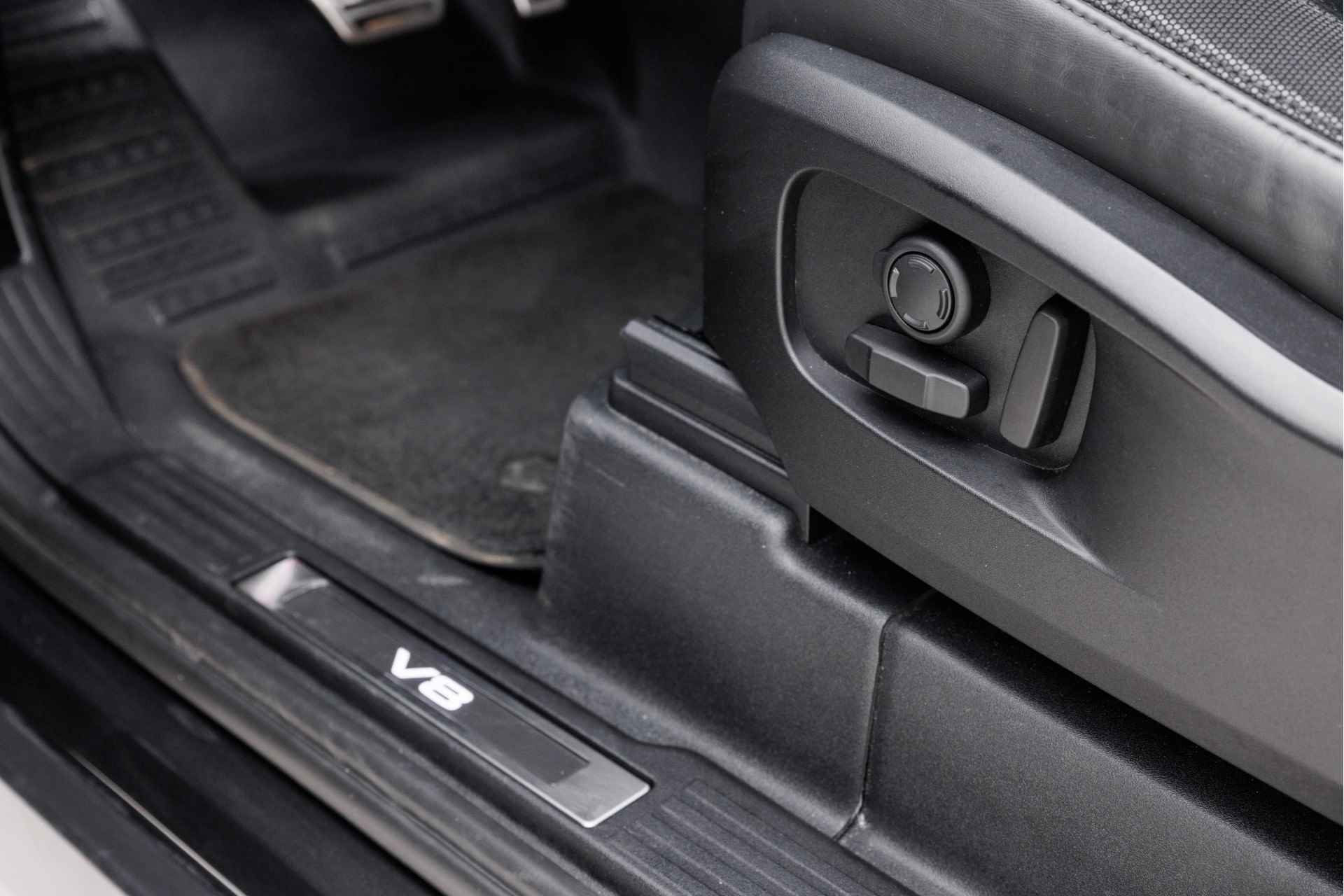 Land Rover Defender 90 P525 V8 Carpathian Edition | Adaptive Cruise Control | Elektrische trekhaak | Koel-/verwarmbare voorstoelen - 9/44