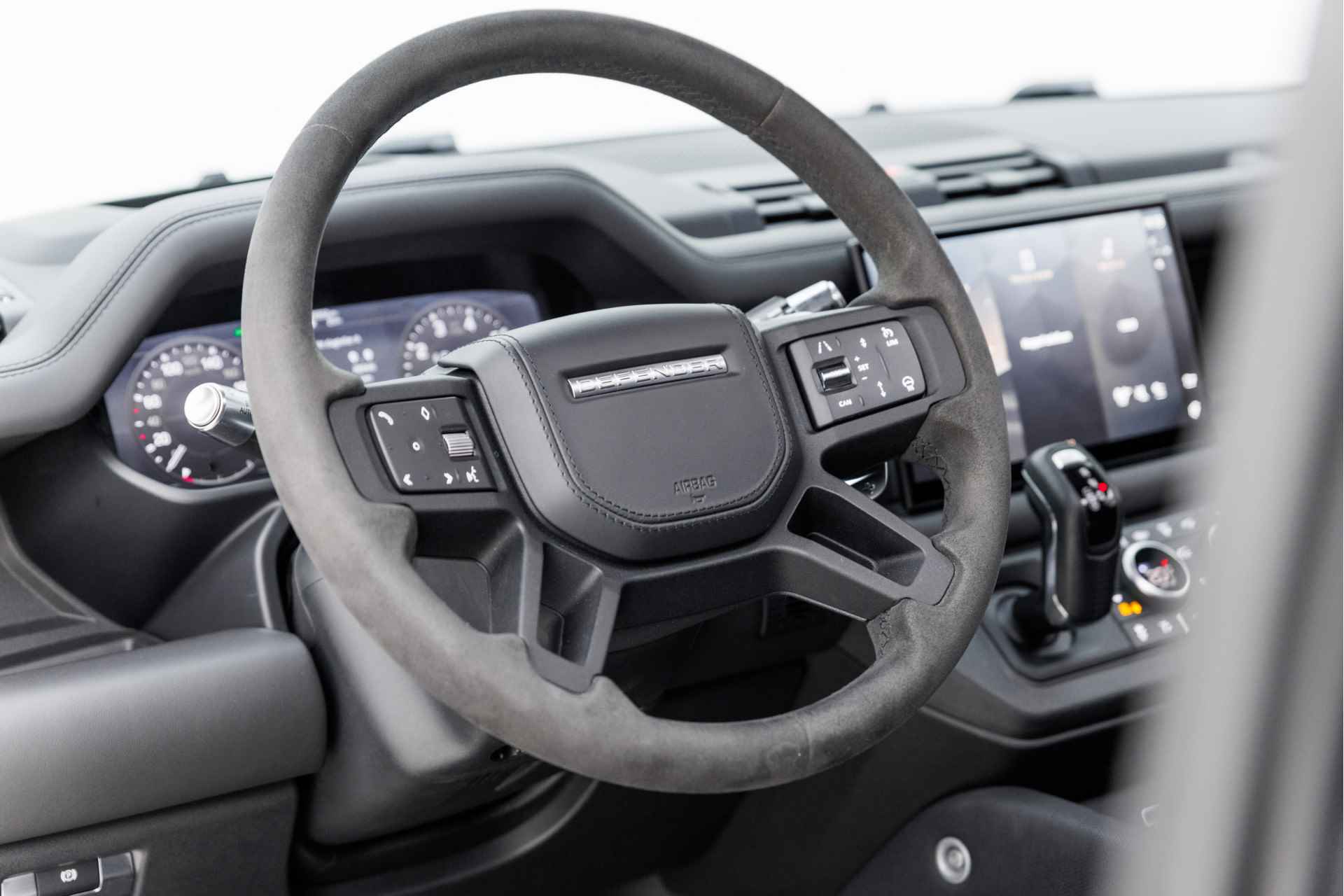 Land Rover Defender 90 P525 V8 Carpathian Edition | Adaptive Cruise Control | Elektrische trekhaak | Koel-/verwarmbare voorstoelen - 13/44