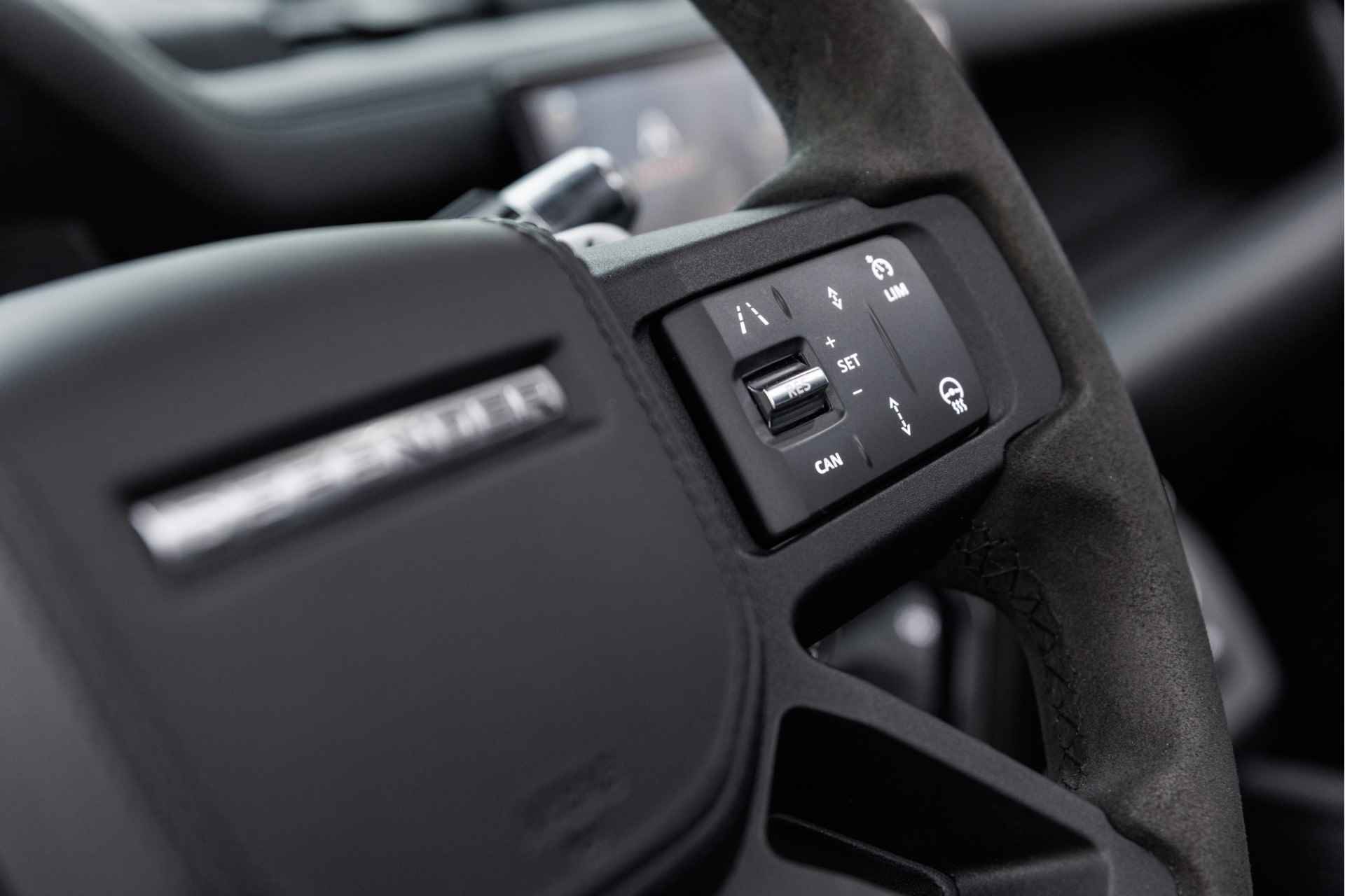 Land Rover Defender 90 P525 V8 Carpathian Edition | Adaptive Cruise Control | Elektrische trekhaak | Koel-/verwarmbare voorstoelen - 15/44