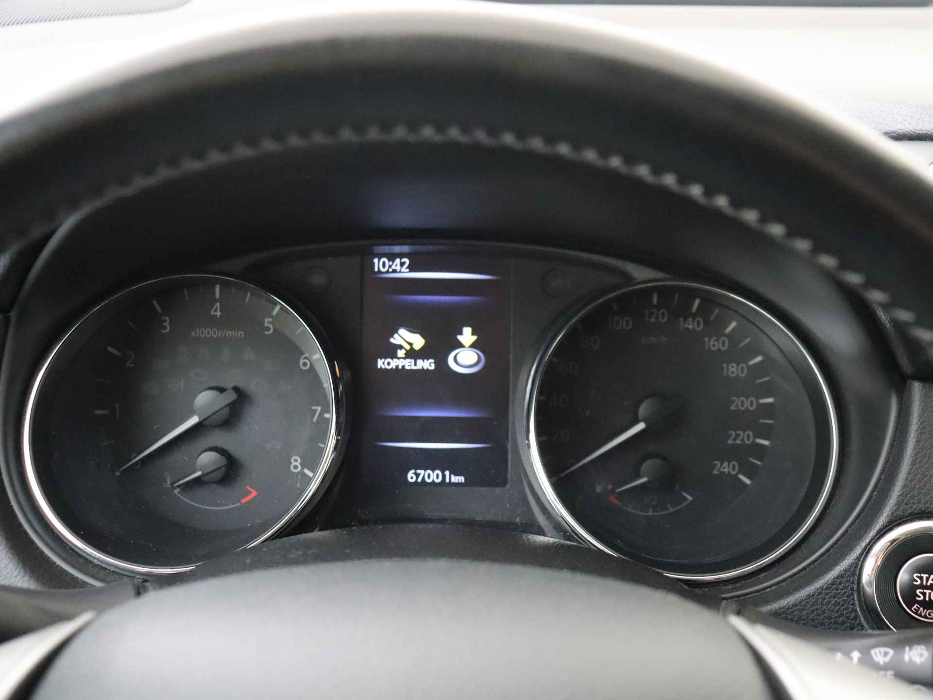 Nissan QASHQAI 1.2 DIG-T N-Connecta 115 pk | Navigatie | Climate Control | Stoelverwarming - 8/33