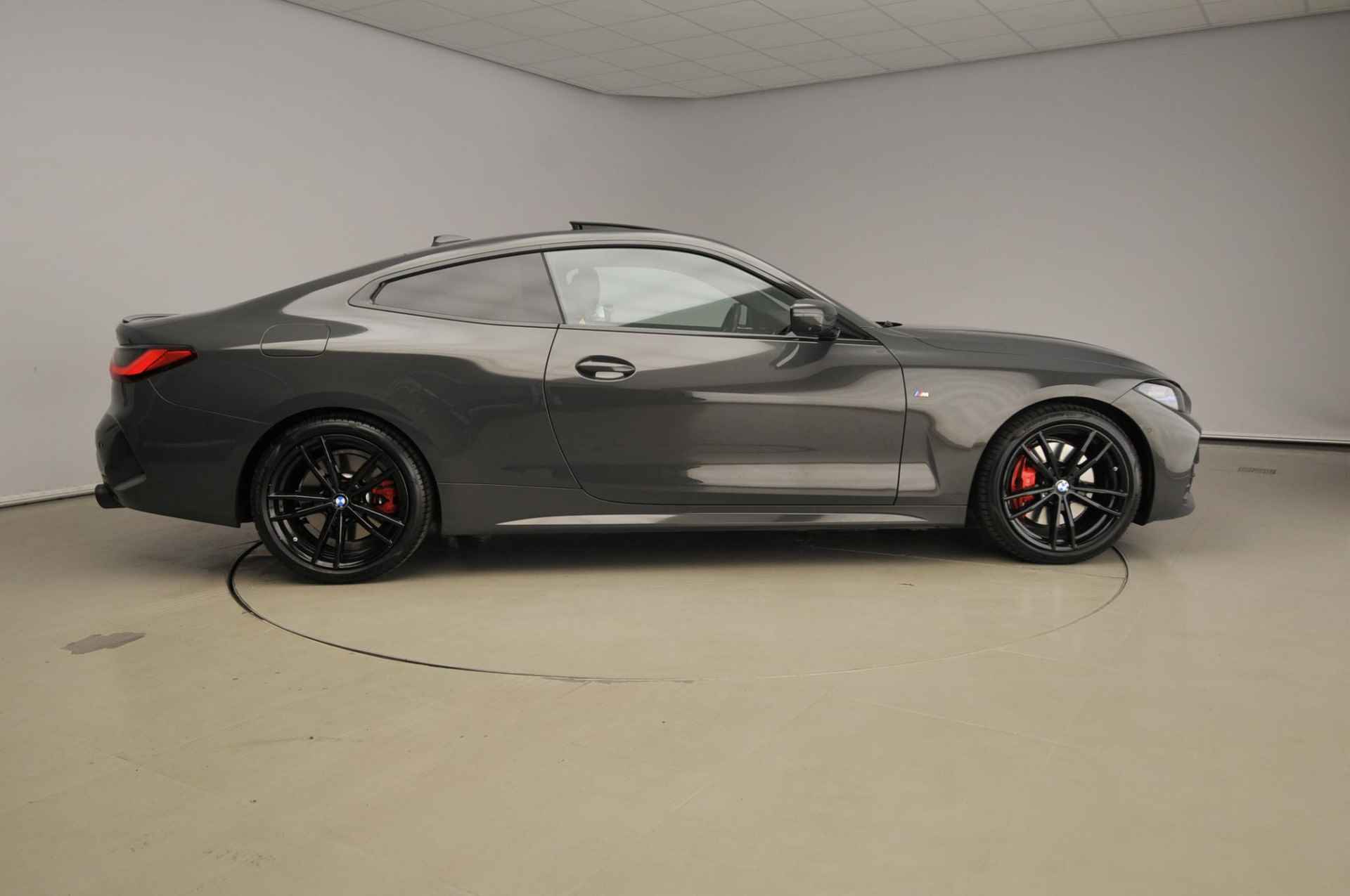 BMW 4 Serie Coupe M440i xDrive | M-Sportpakket | Laserlicht | Leder | HUD | Schuifdak | Elektr. zetels | Keyles go | DAB | Harman-kardon sound | Alu 19 inch - 5/42